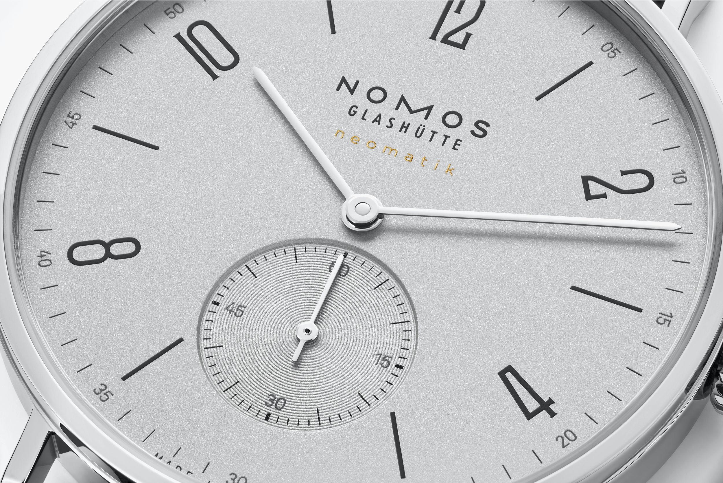 Nomos Glashütte Tangente Neomatik 39 Platinum Gray - Queen May