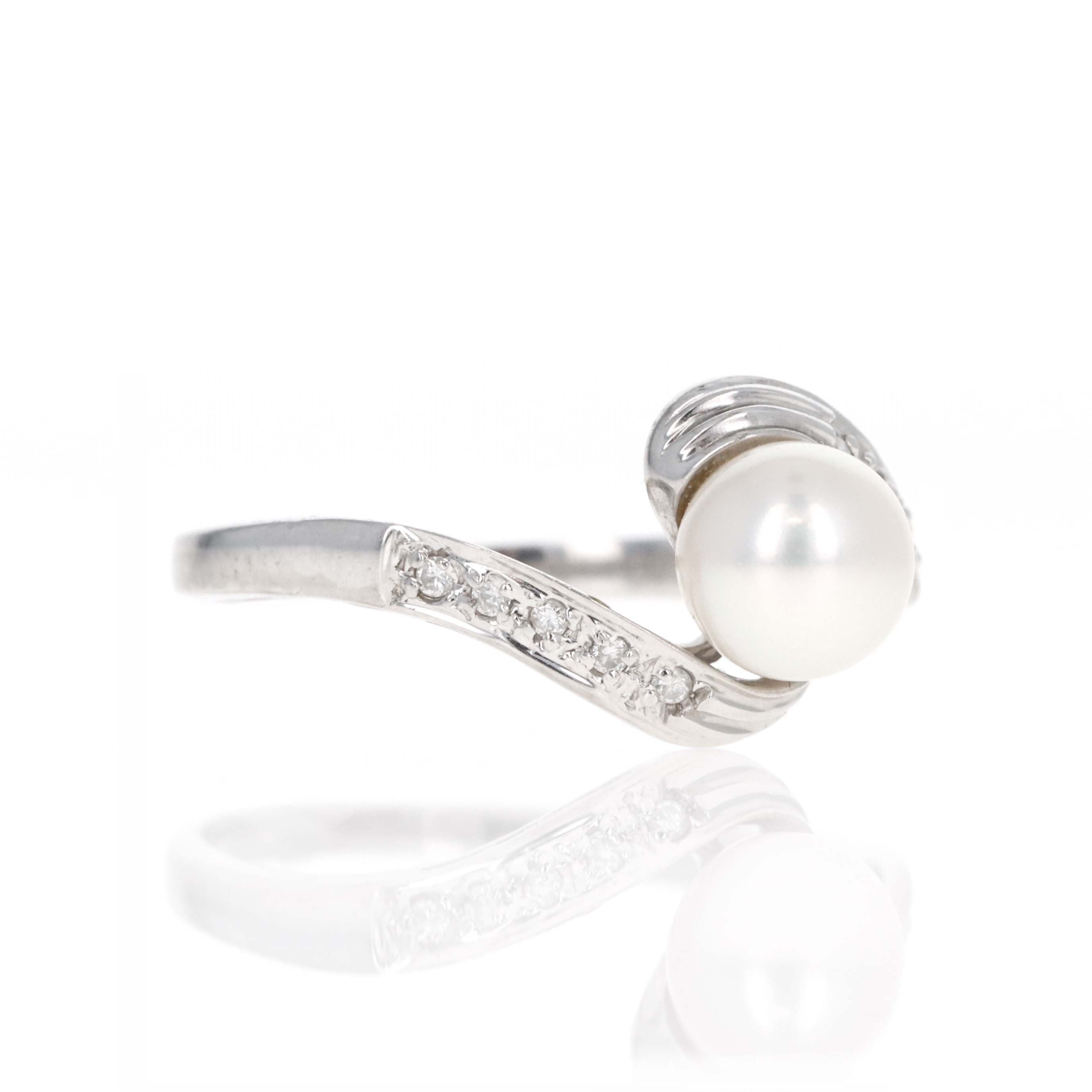 14K White Gold 6.5 MM Cultured Pearl Diamond Ring