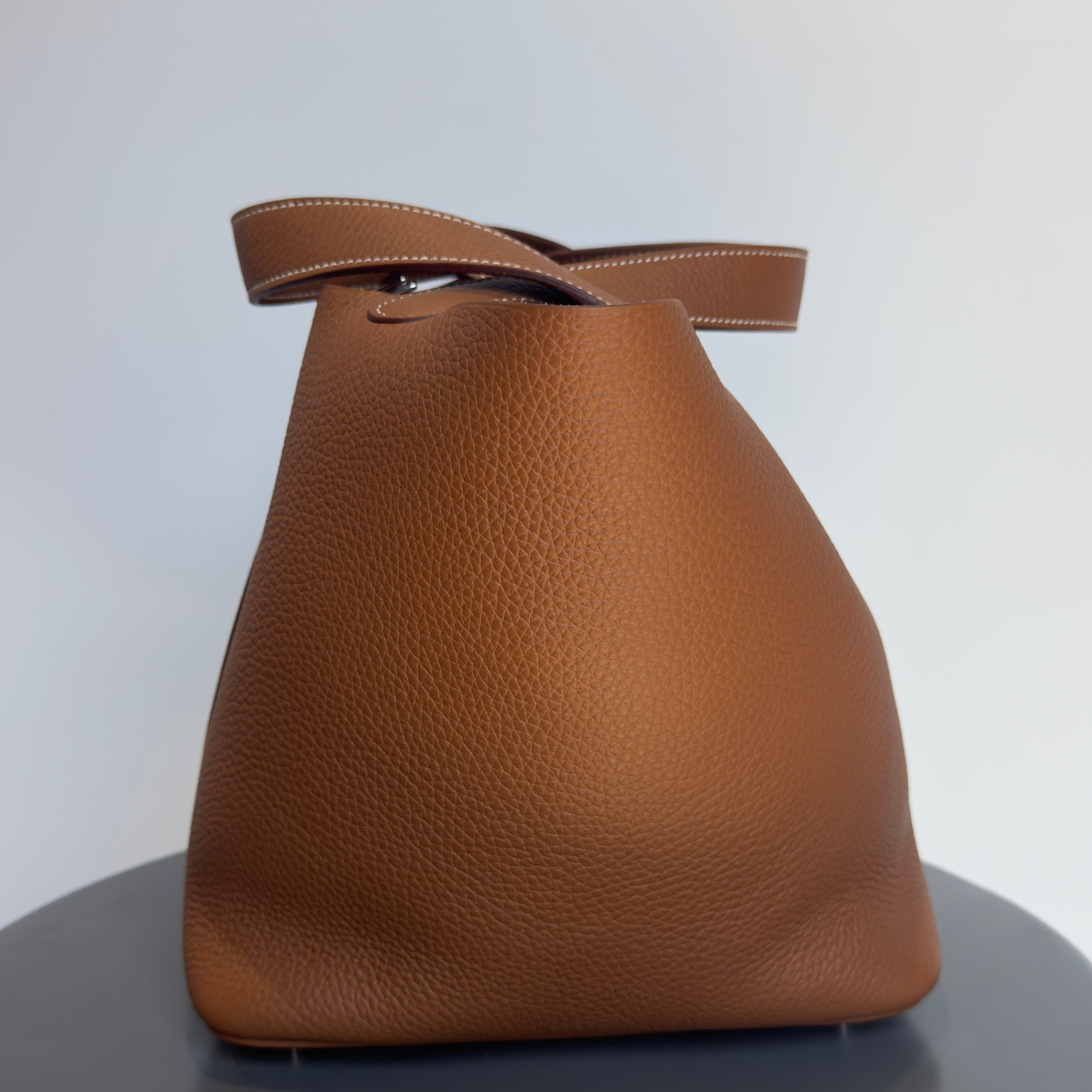 Hermes Clemence Picotin 22 Brown