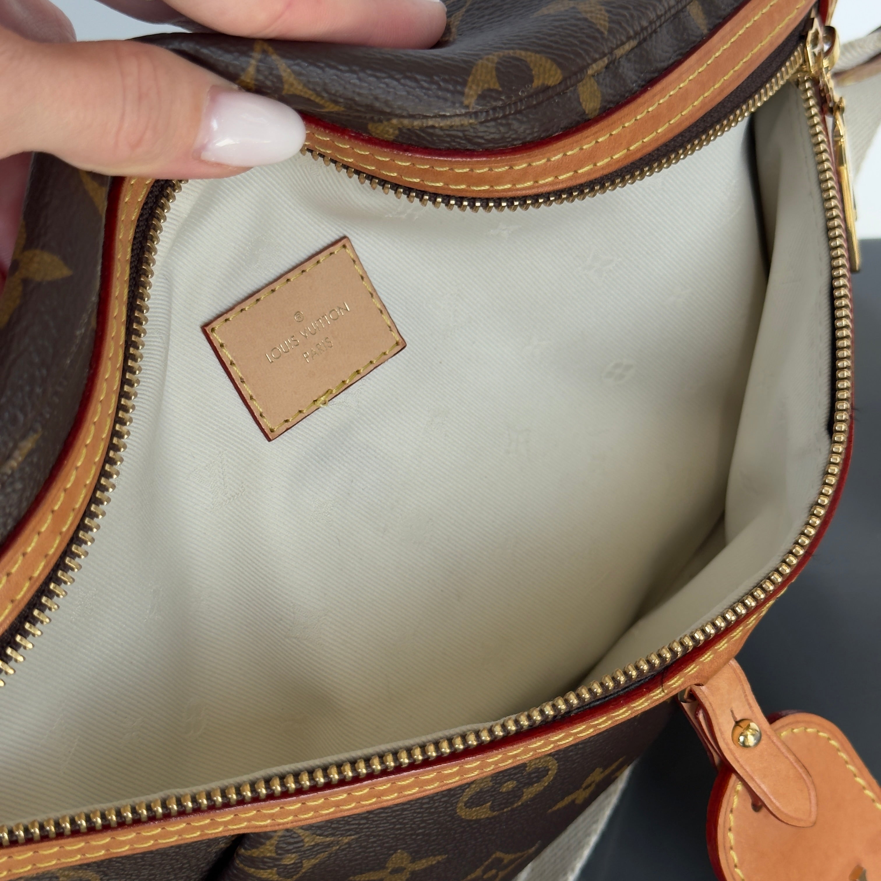 Louis Vuitton Monogram High Rise Bum Bag - Queen May