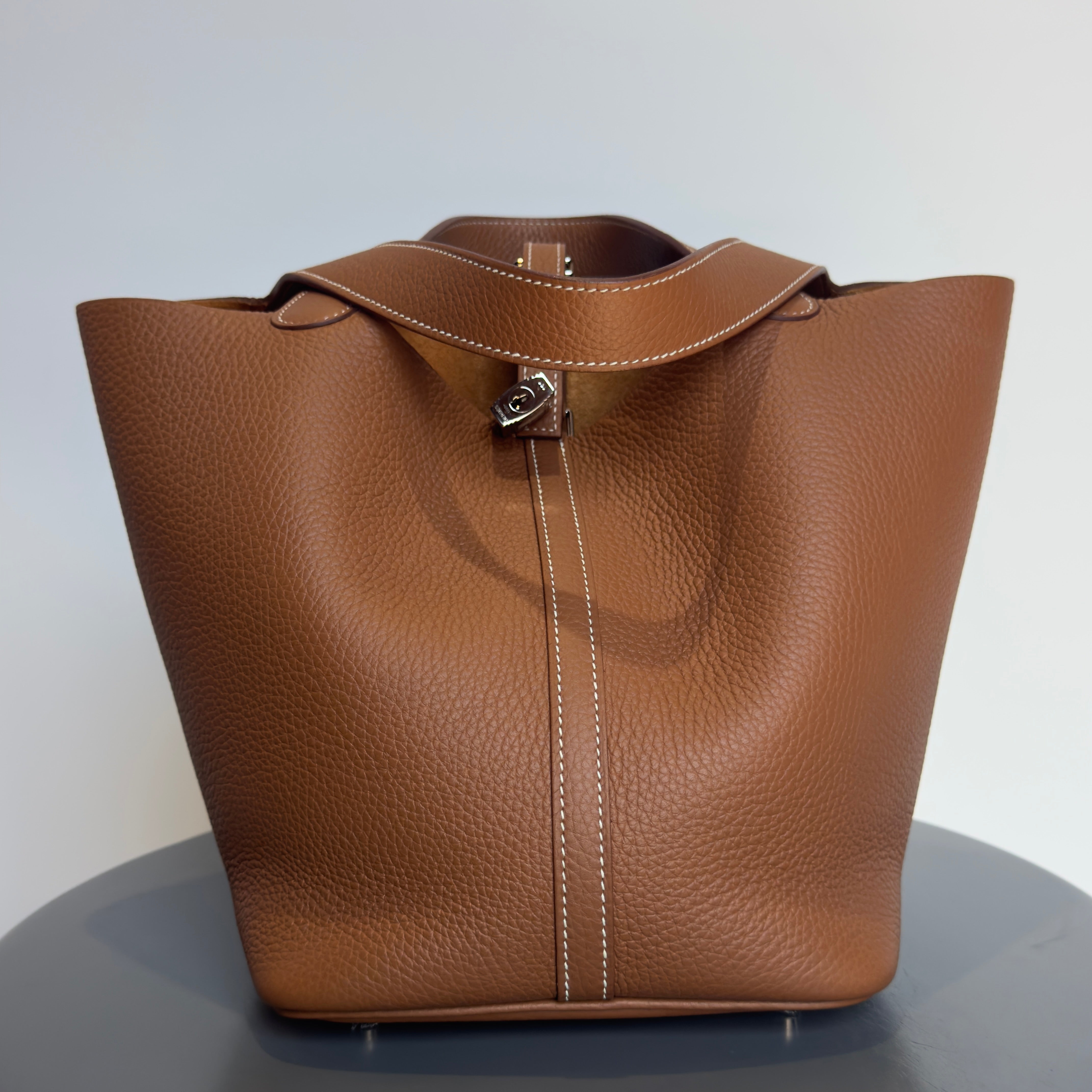 Hermes Clemence Picotin 22 Brown