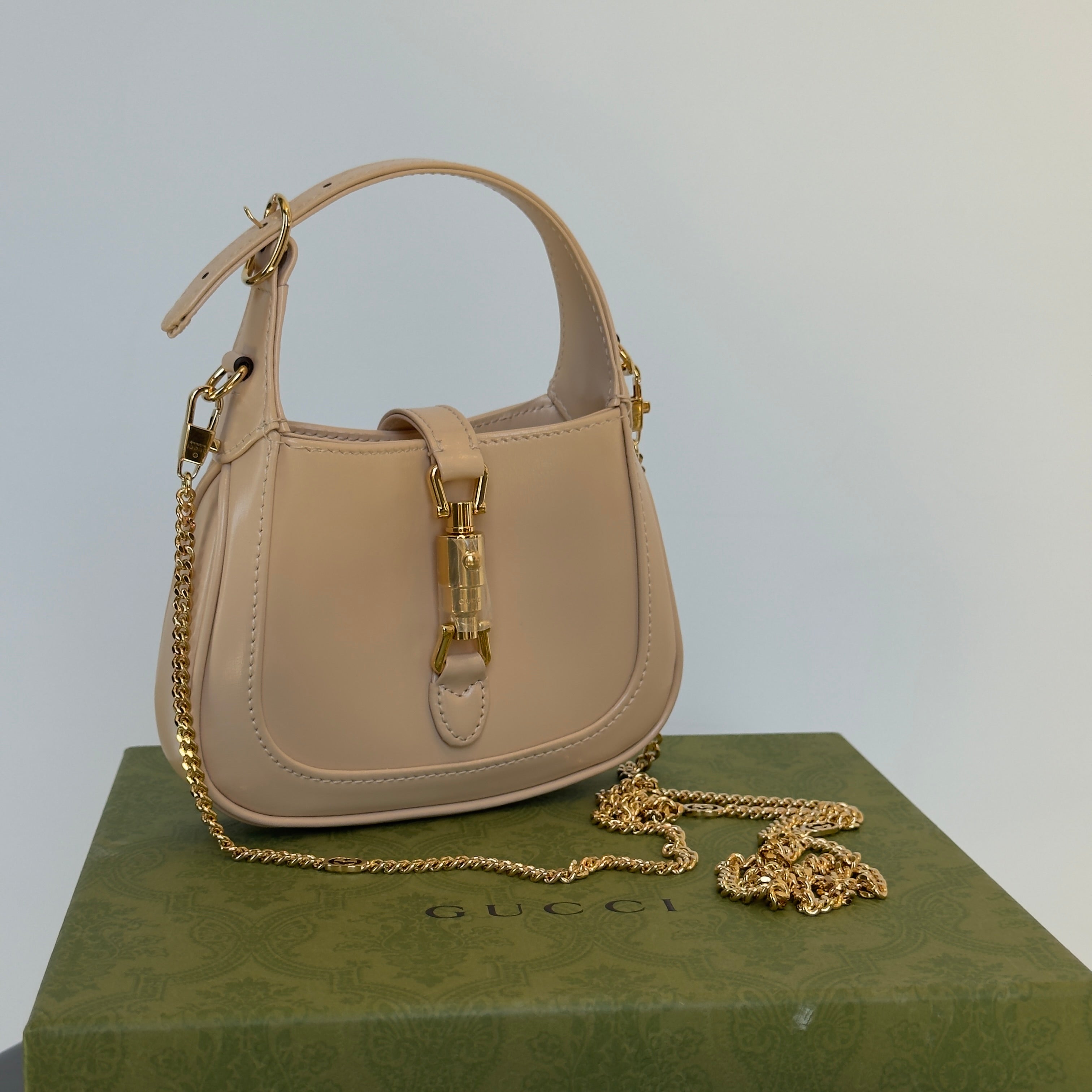 Gucci Piston Lock Jackie 1961 Nano