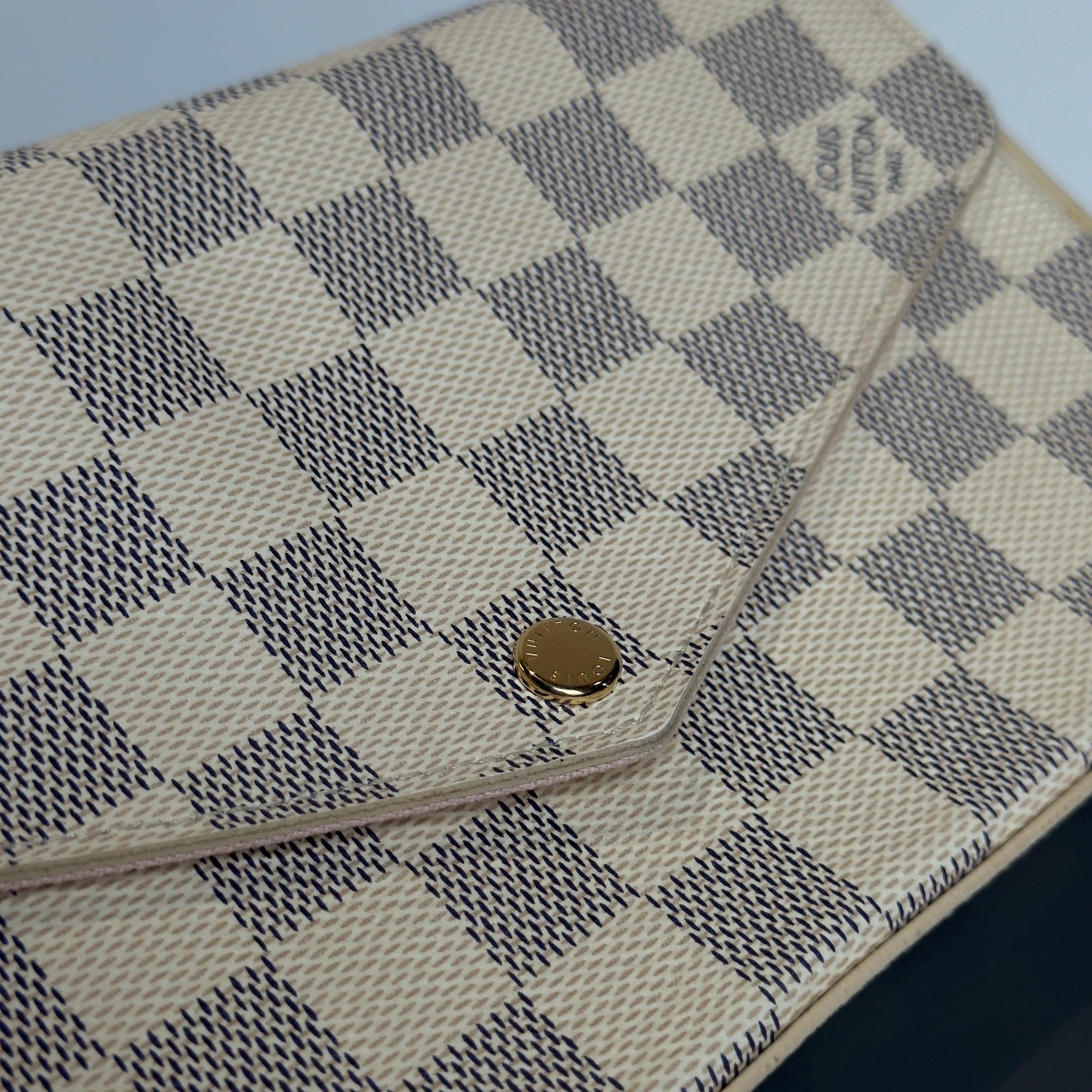 Louis Vuitton Damier Azur Felicie Pochette