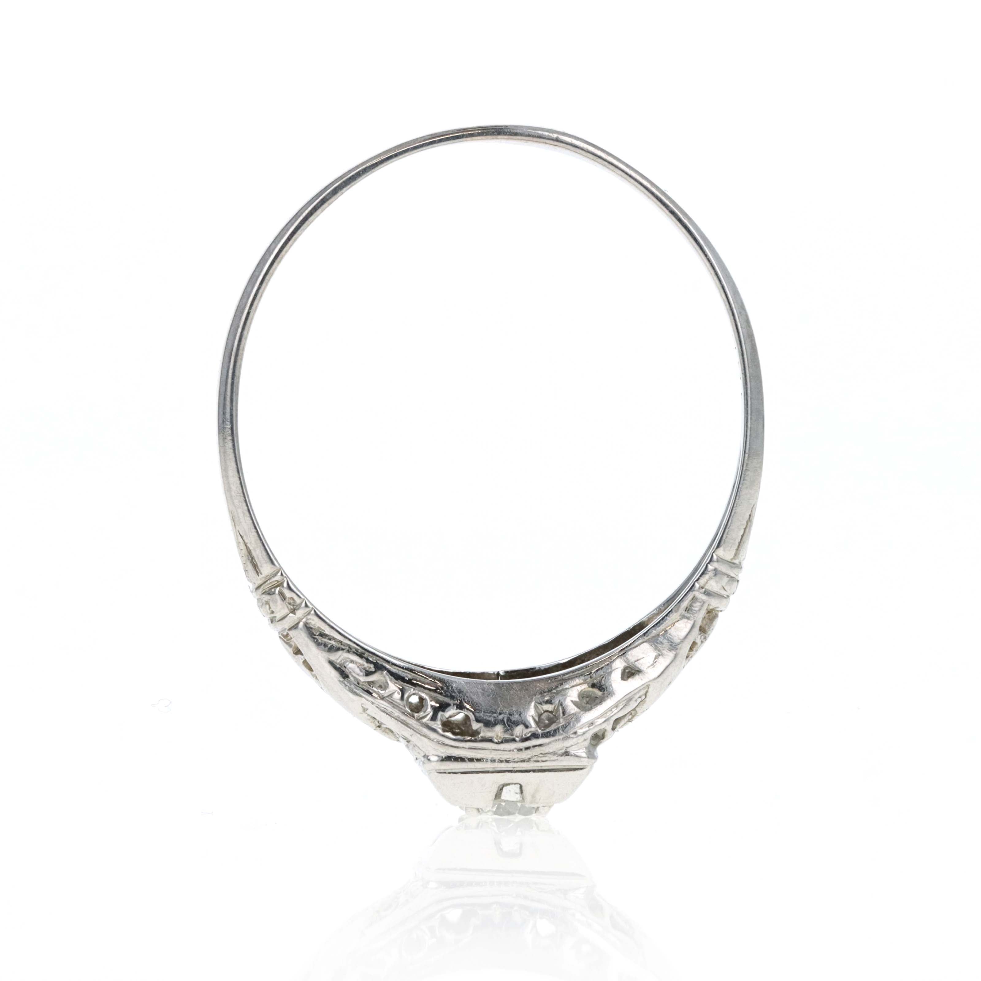 Art Deco 18K White Gold 0.20 Carat Diamond Filigree Engagement Ring