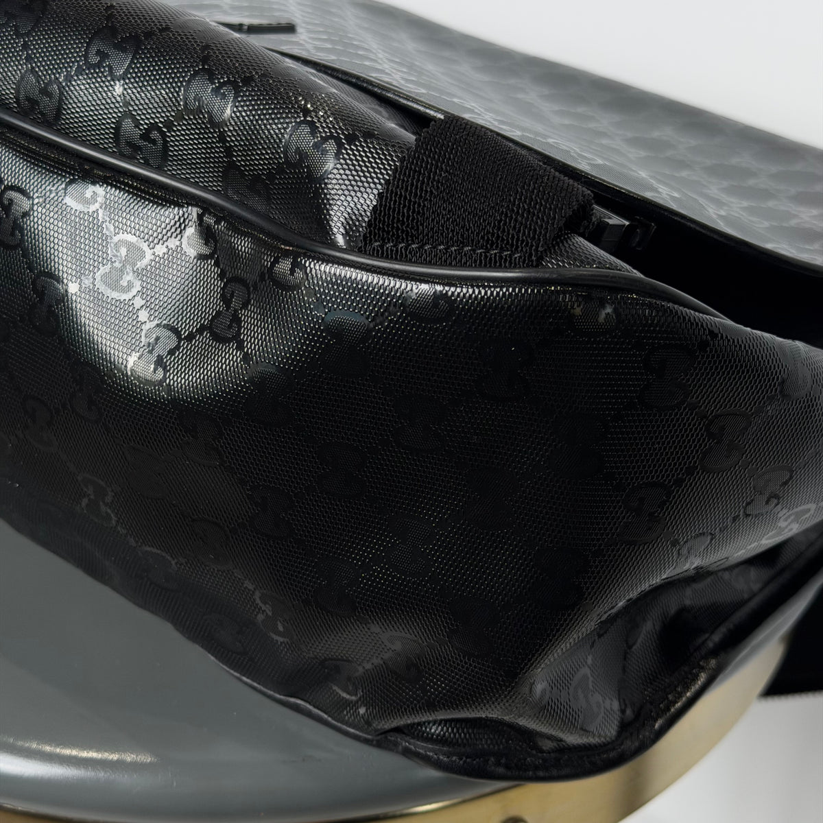 Gucci Black Imprime Messenger Bag - Queen May