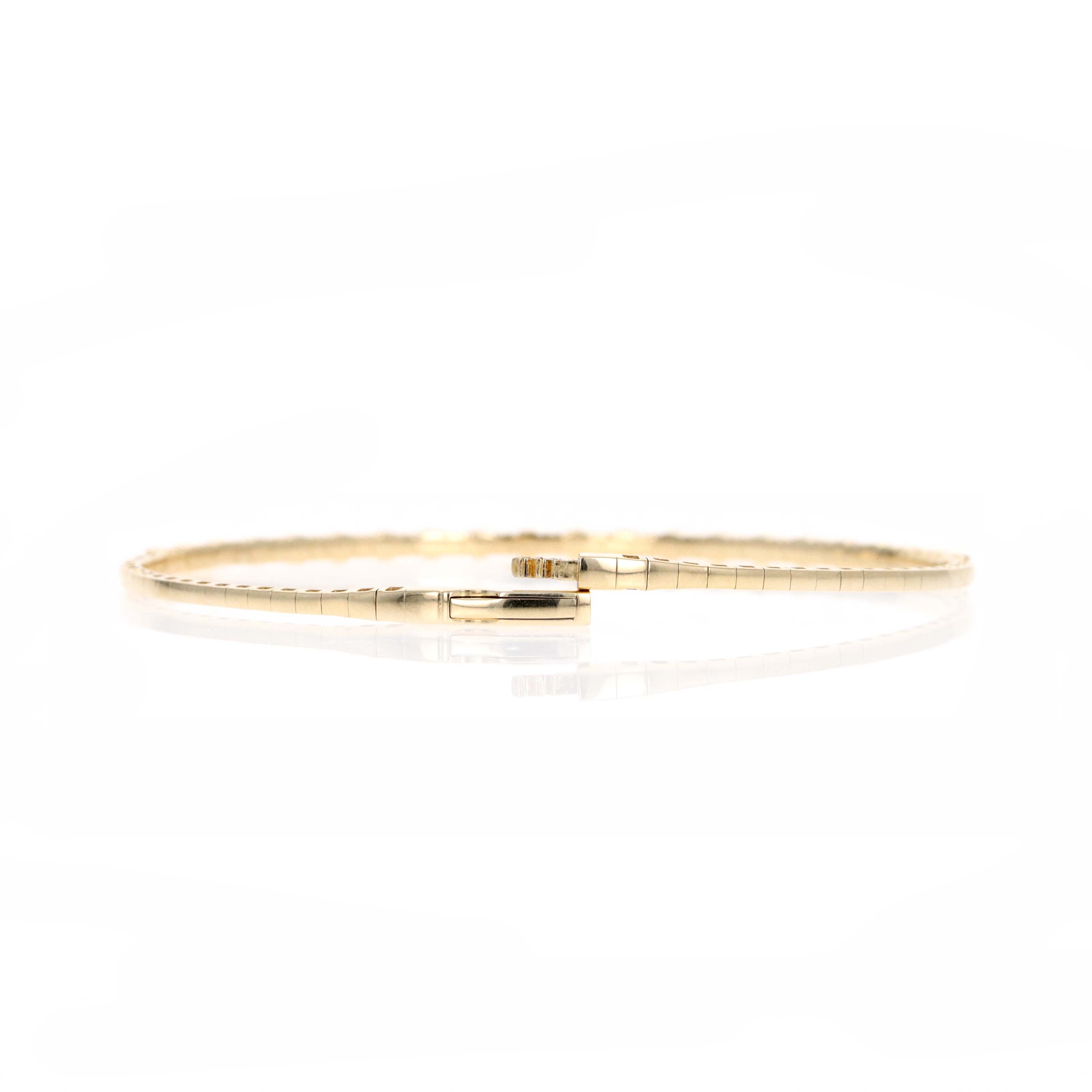 14K Gold 0.20 Carat Diamond Textured Flexible Bangle