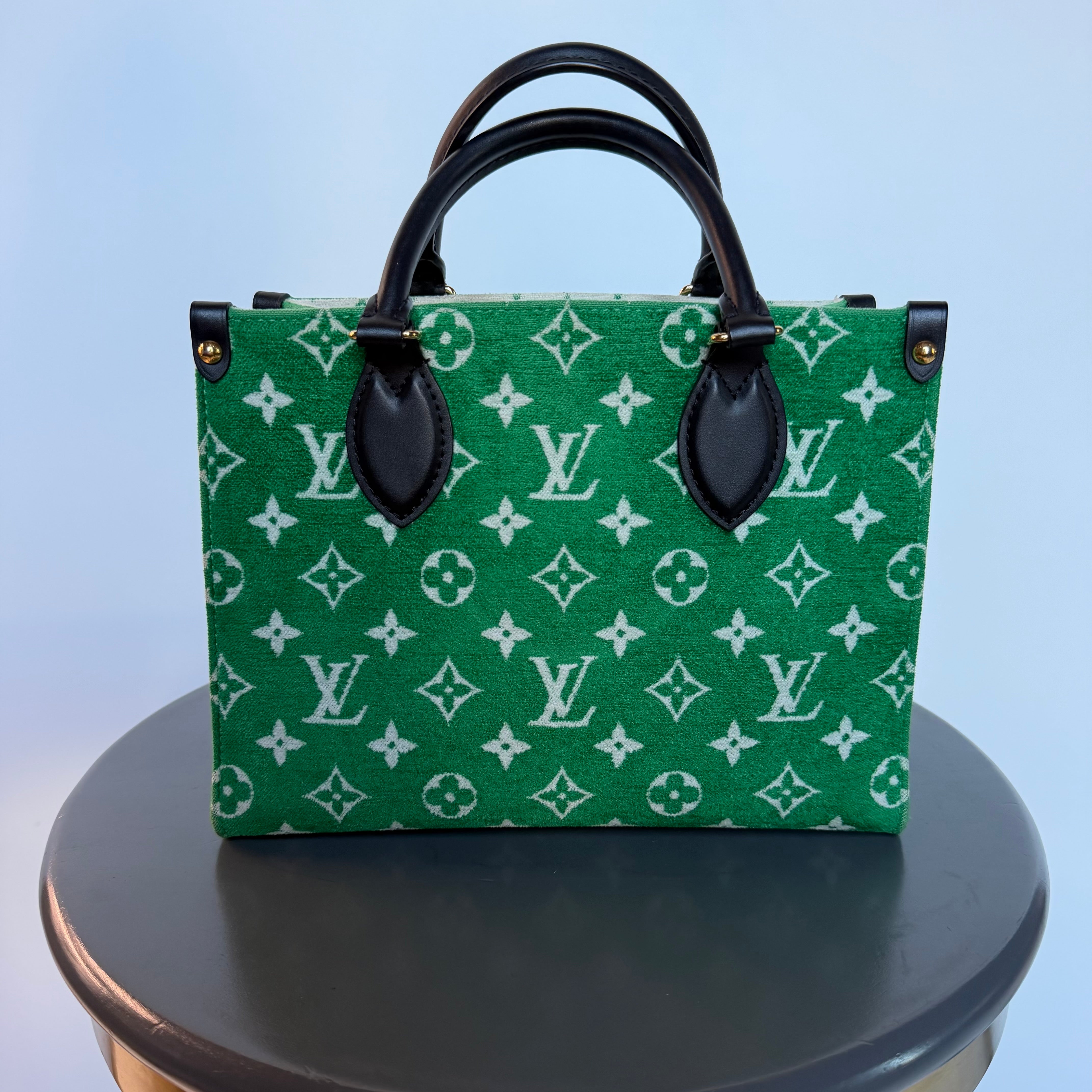 Louis Vuitton On The Go PM LV Match