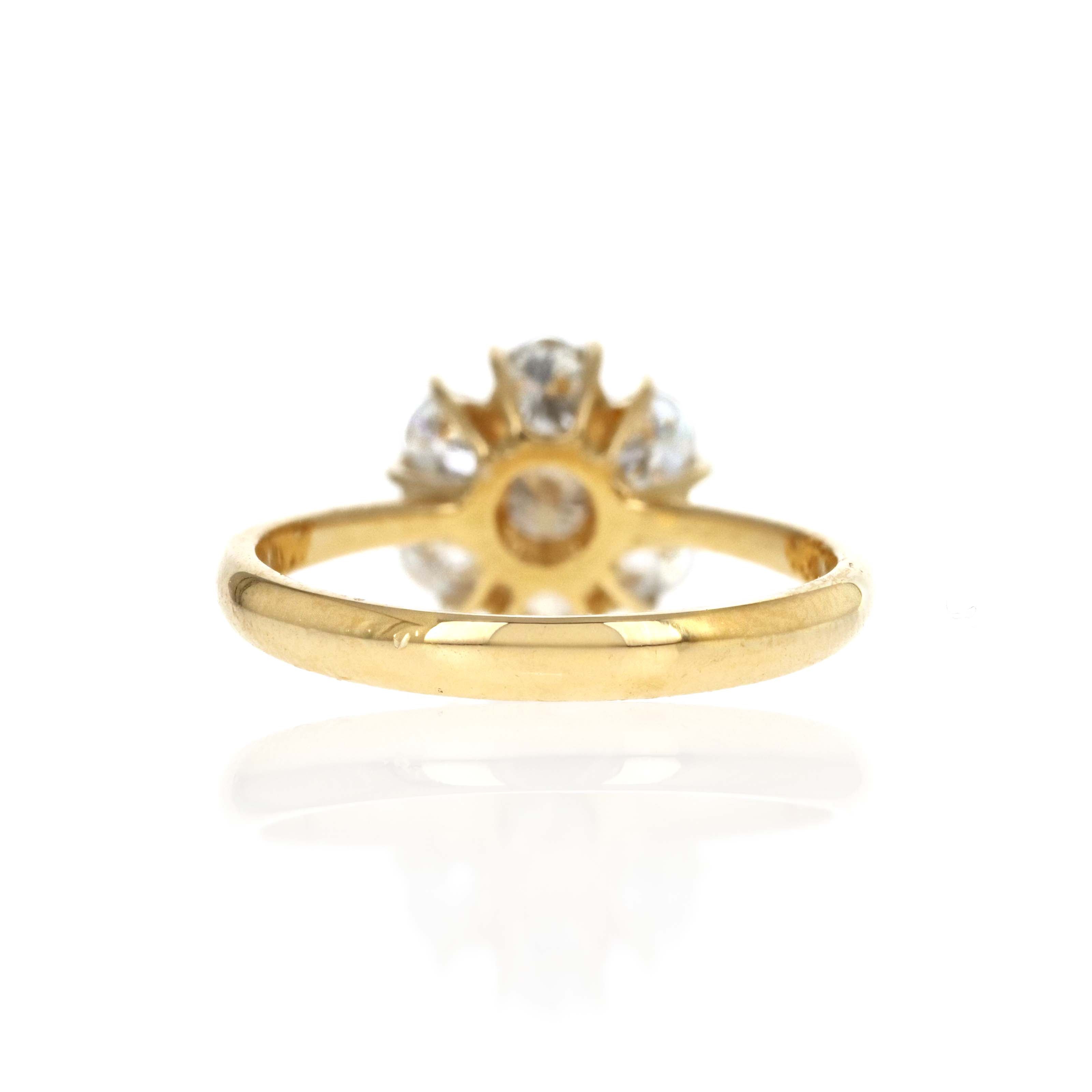 18K Yellow Gold 1.01 Carat Diamond Flower Cluster Ring
