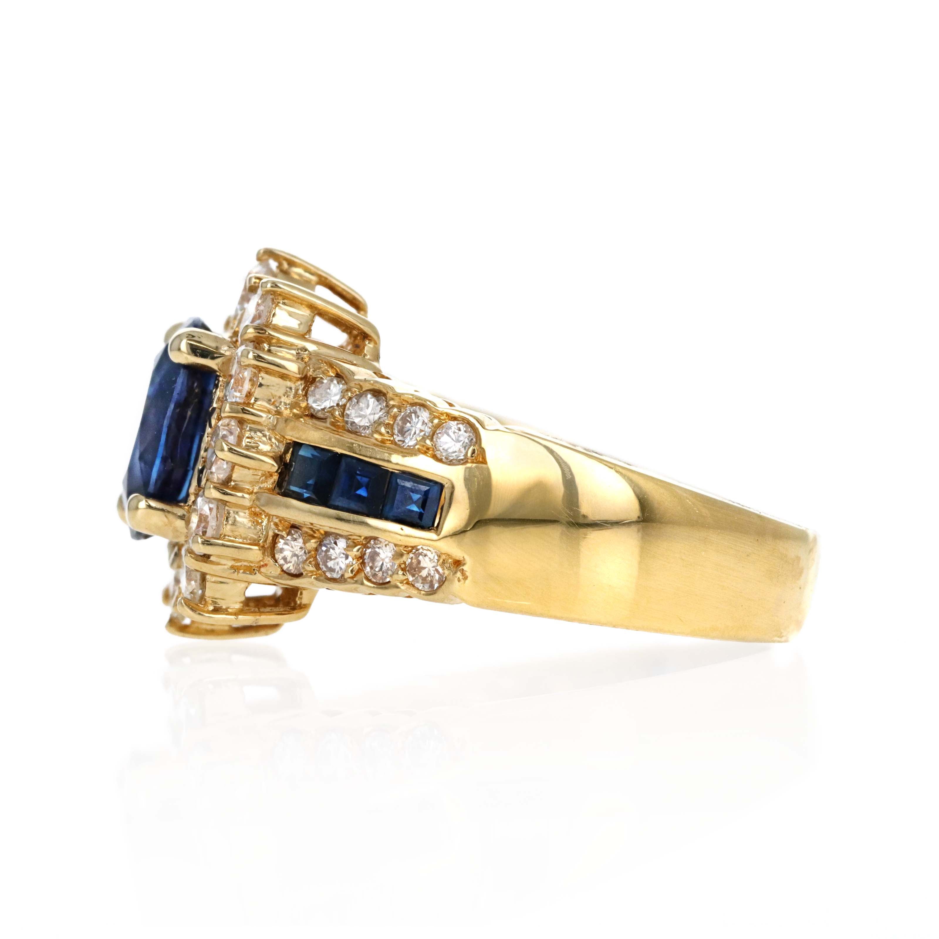 18K Yellow Gold 1.97 Carat Oval Sapphire Diamond Halo Ring - Queen May