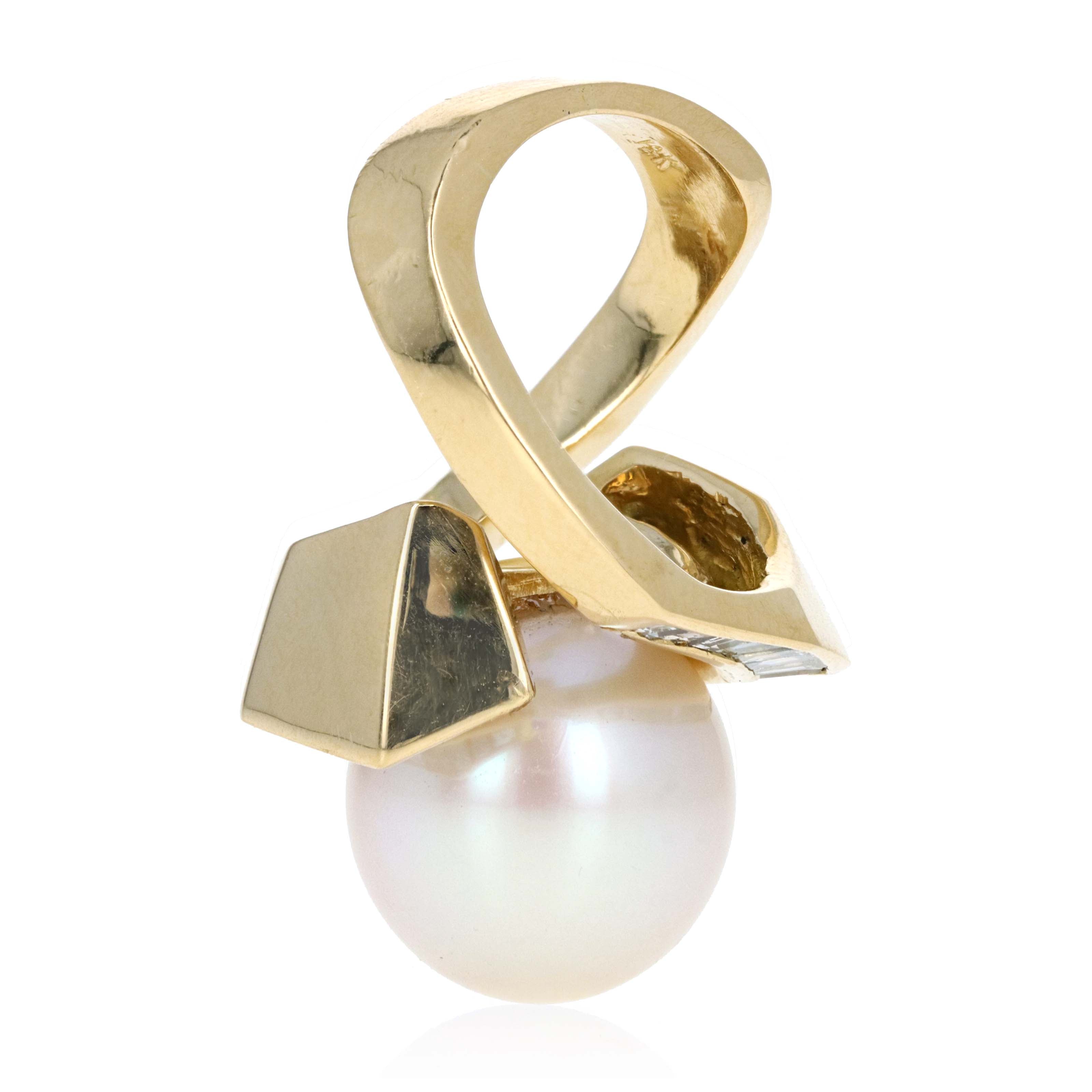 Vintage 18K Yellow Gold 14mm Pearl Diamond Swirl Ring