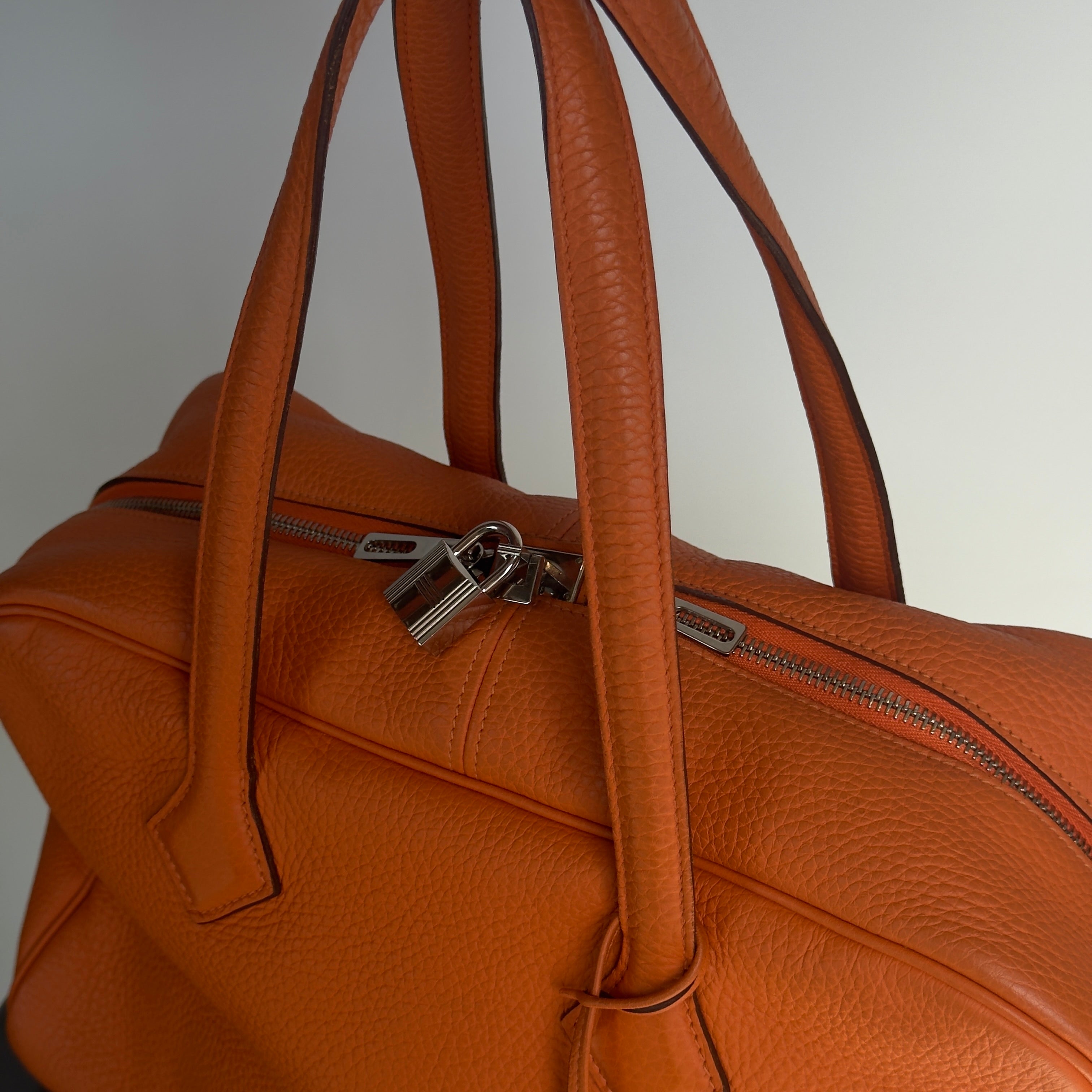 Hermes Victoria Orange 35 Clemence 2011 - Queen May