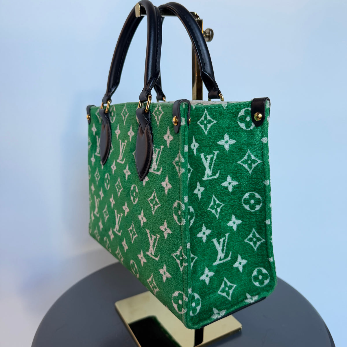 Louis Vuitton On The Go PM LV Match