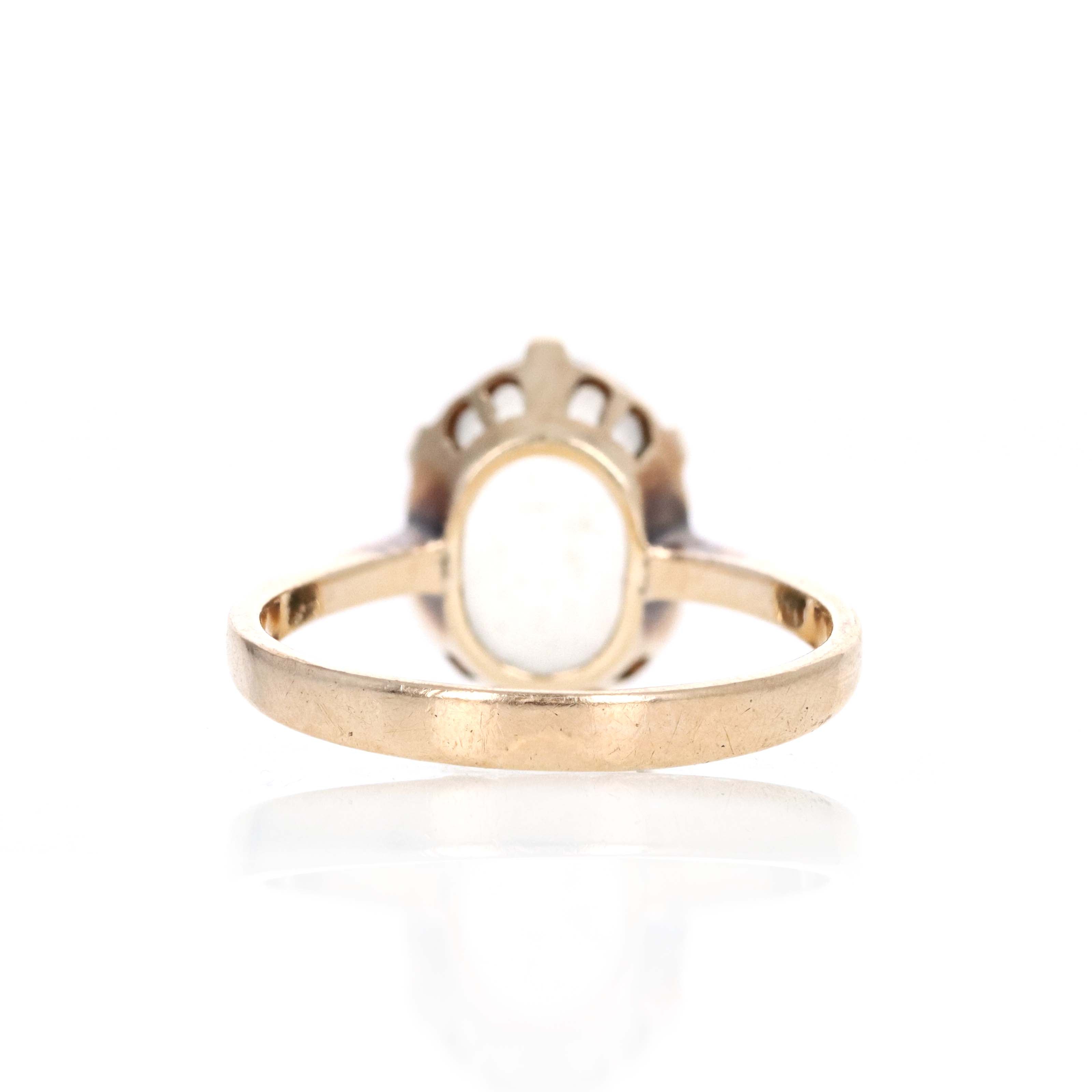 Victorian 14K Yellow Gold 3 Carat Moonstone Ring - Queen May