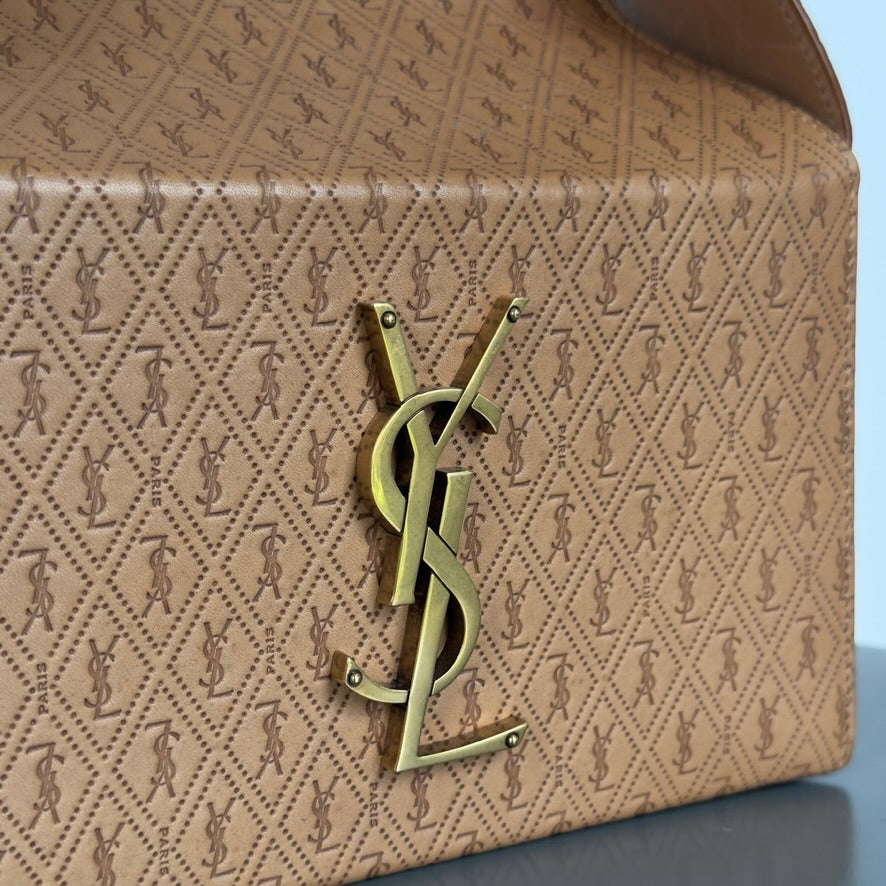 Saint Laurent Take Away Box in Leather - Queen May