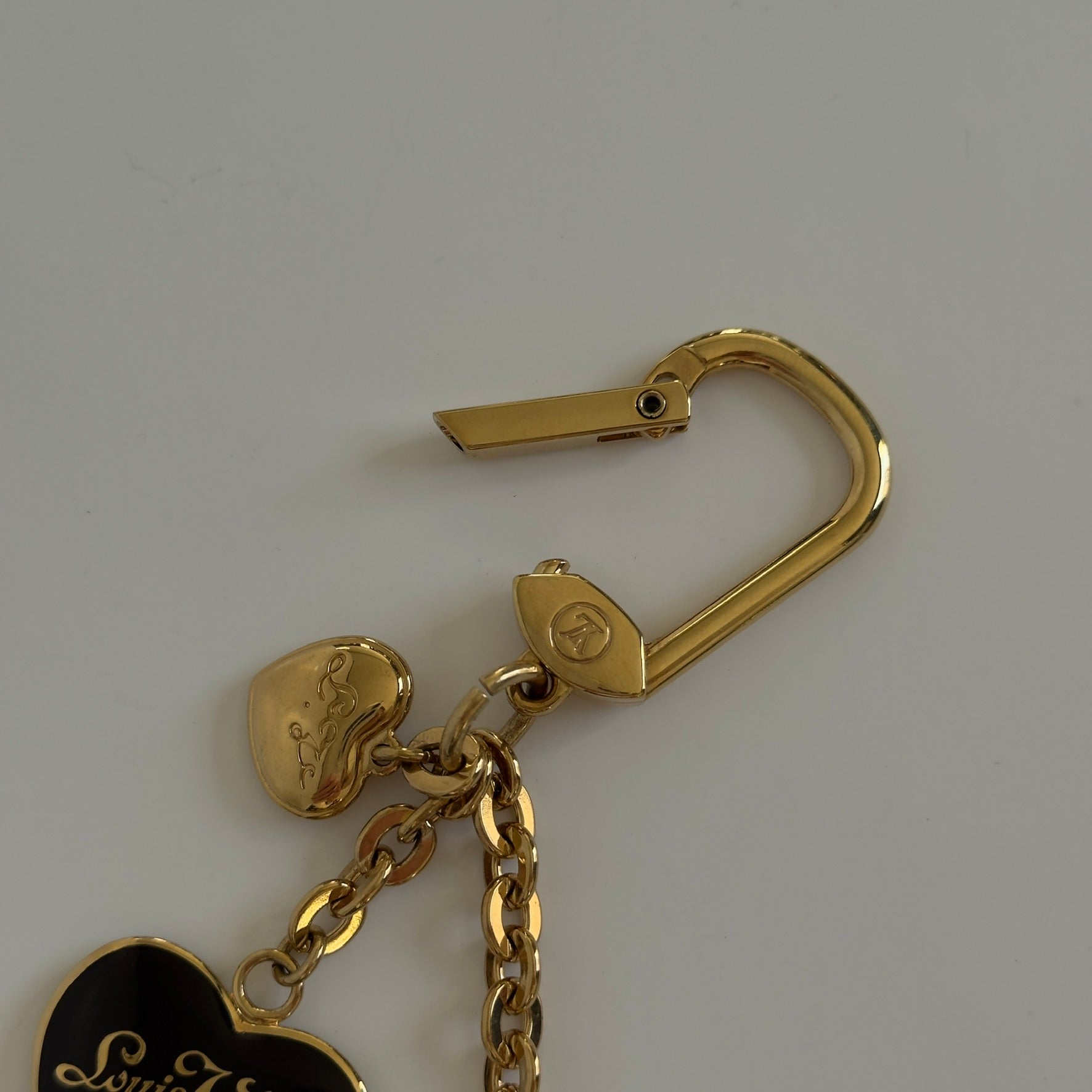 Louis Vuitton Pomme D'Amour Rayures Coeur Heart Bag Charm - Queen May