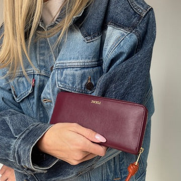 Loewe Knot Slim Leather Continental Wallet - Queen May