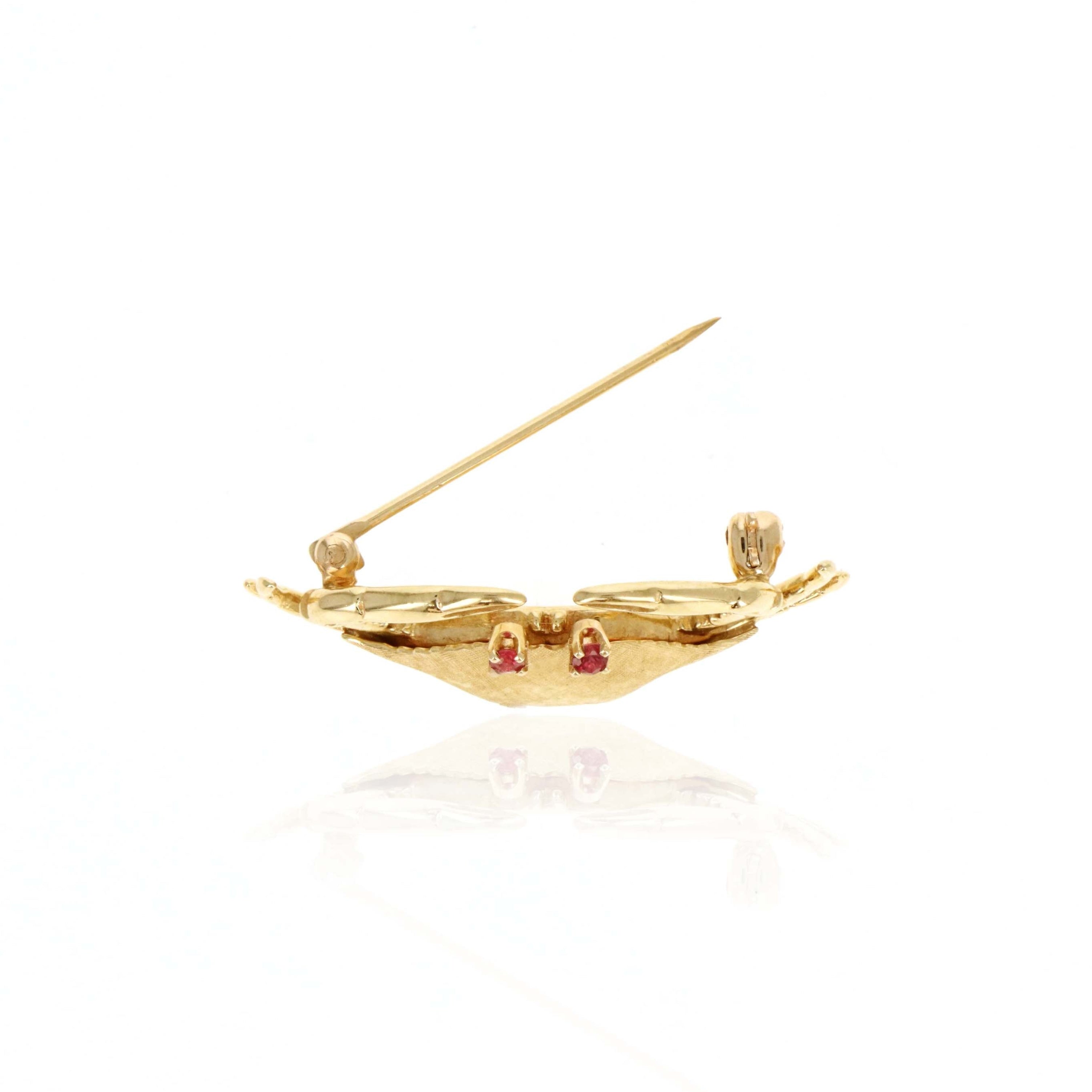 14K Yellow Gold 0.05 Carat Round Brilliant Ruby Crab Brooch - Queen May
