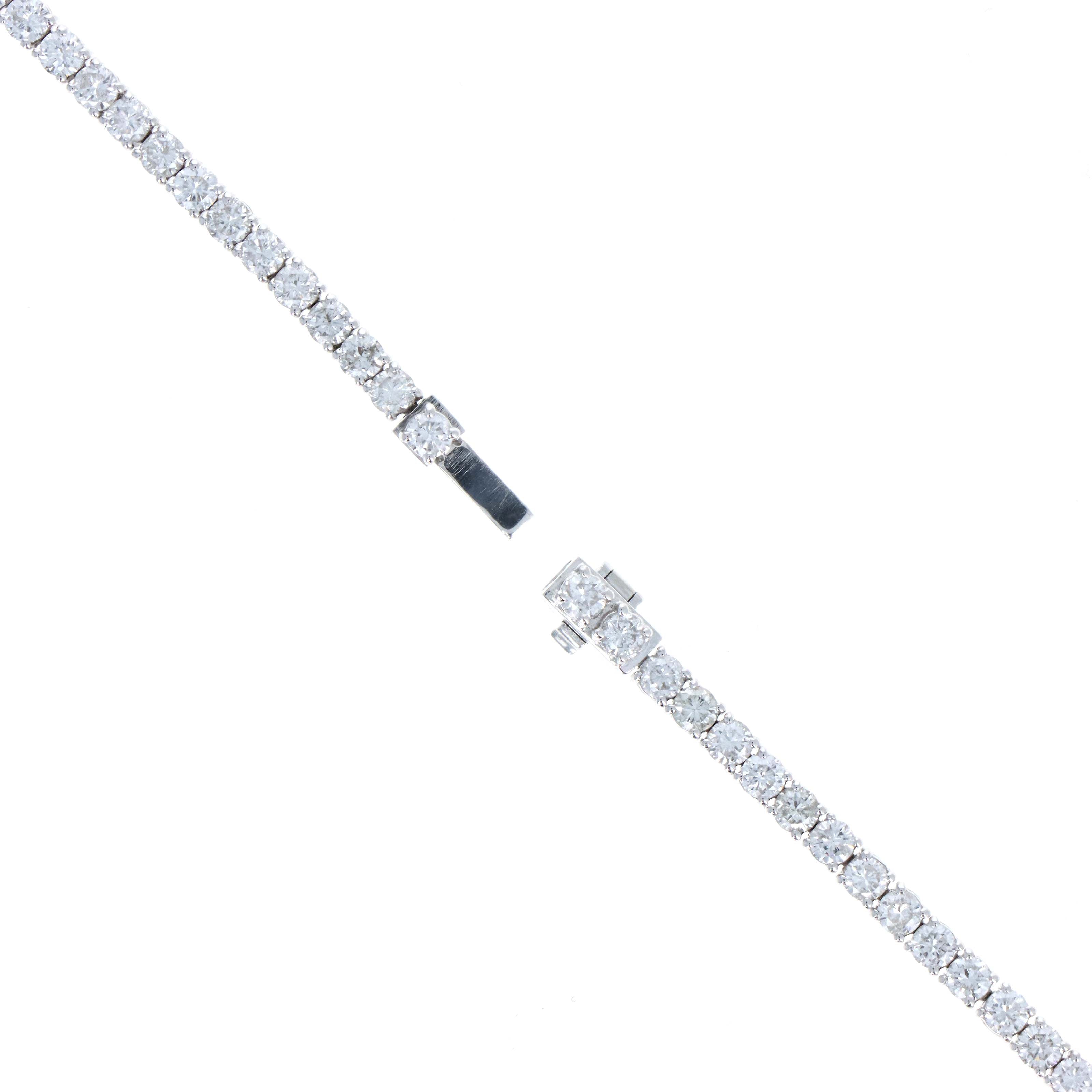 Platinum 4.56 Carat Round Brilliant Diamond Tennis Bracelet - Queen May