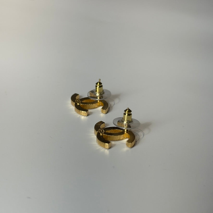 Chanel 2024 Pink Enamel and Gold Earrings - Queen May