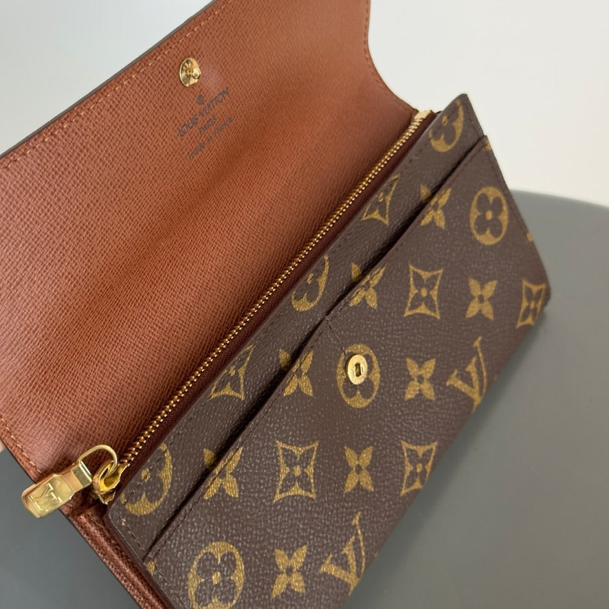 Louis Vuitton Monogram Sarah Wallet - Queen May