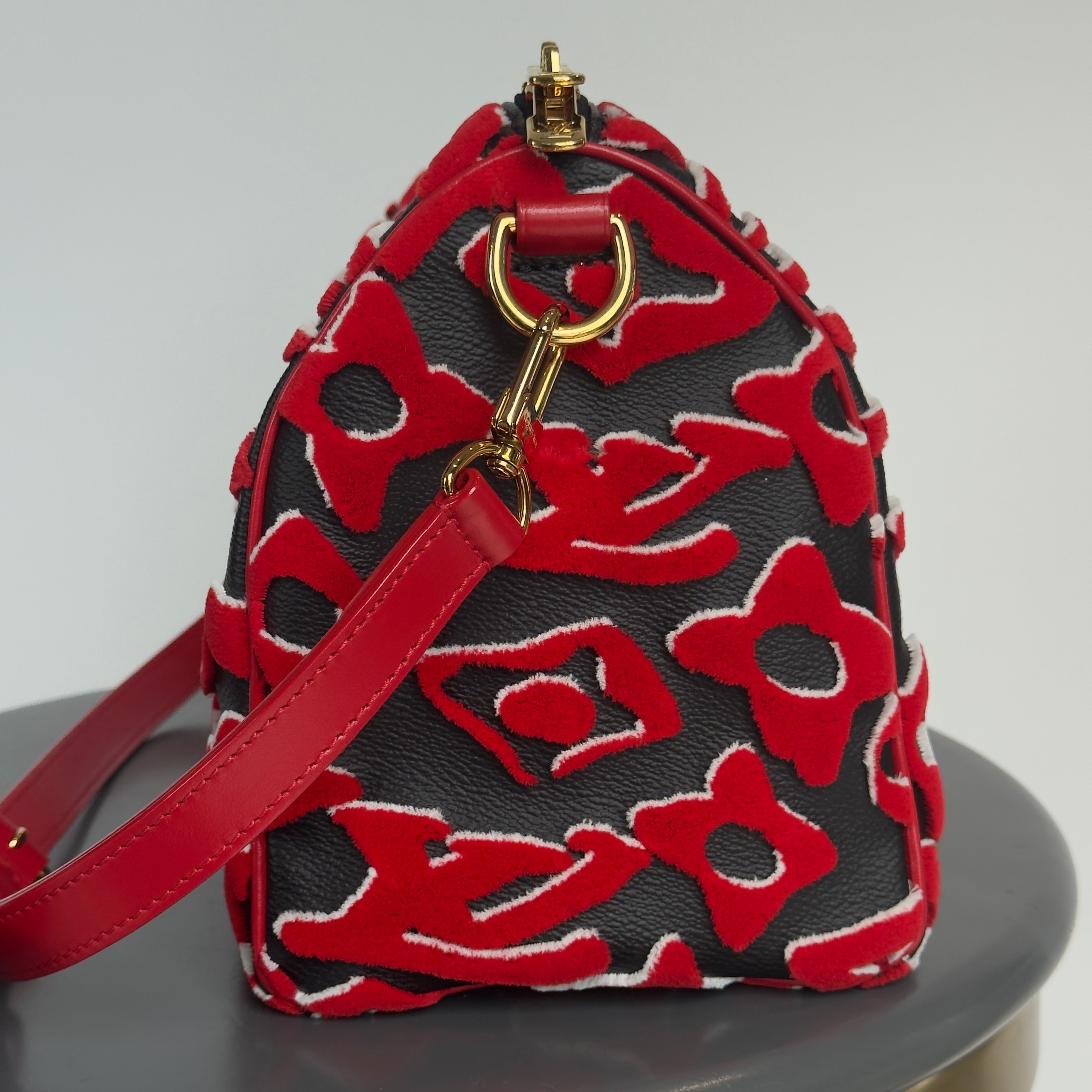 Louis Vuitton x Urs Fischer Tufted Speedy Bandouliere 25 Red and Black - Queen May