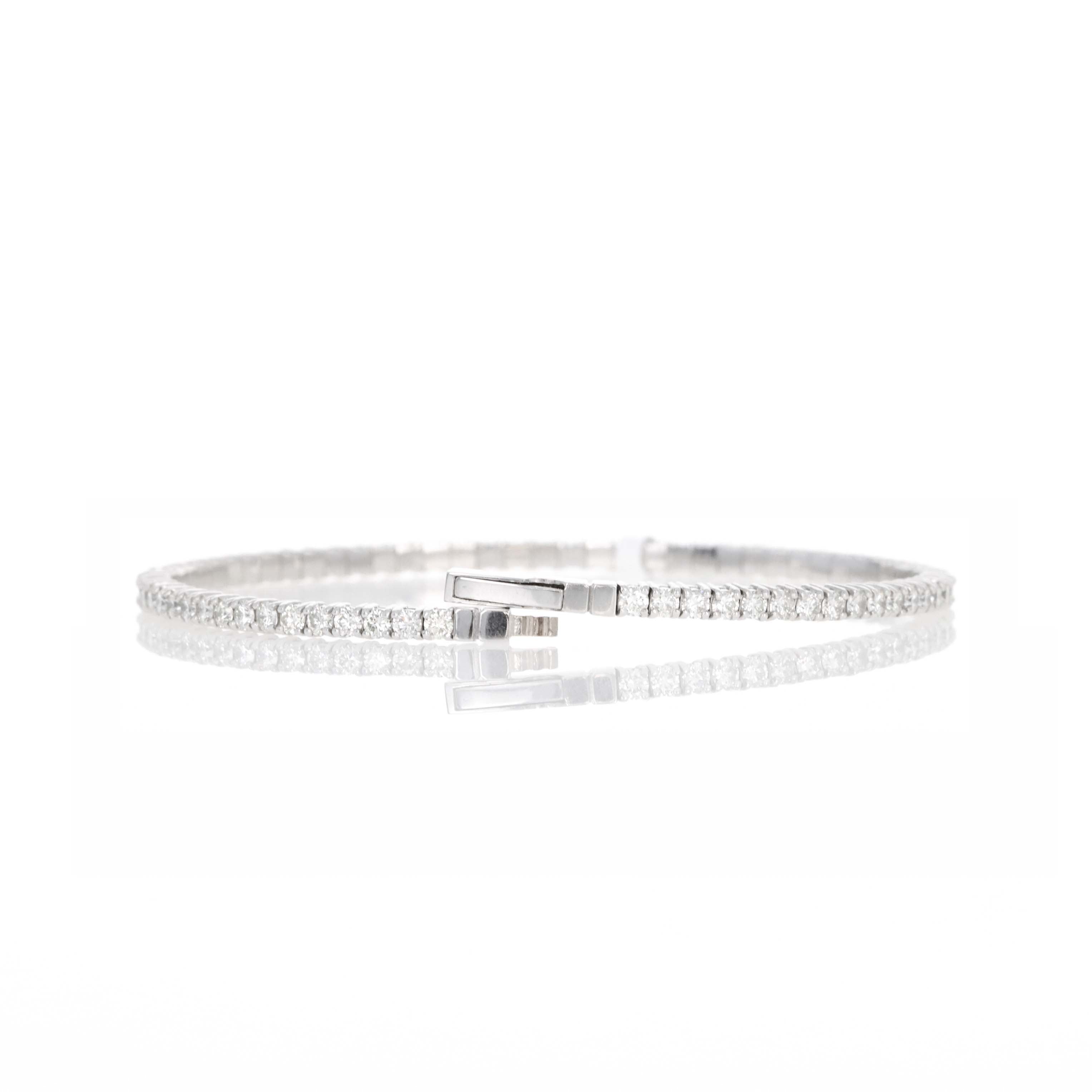 18K White Gold 3 Carat Round Diamond Flexible Bangle - Queen May