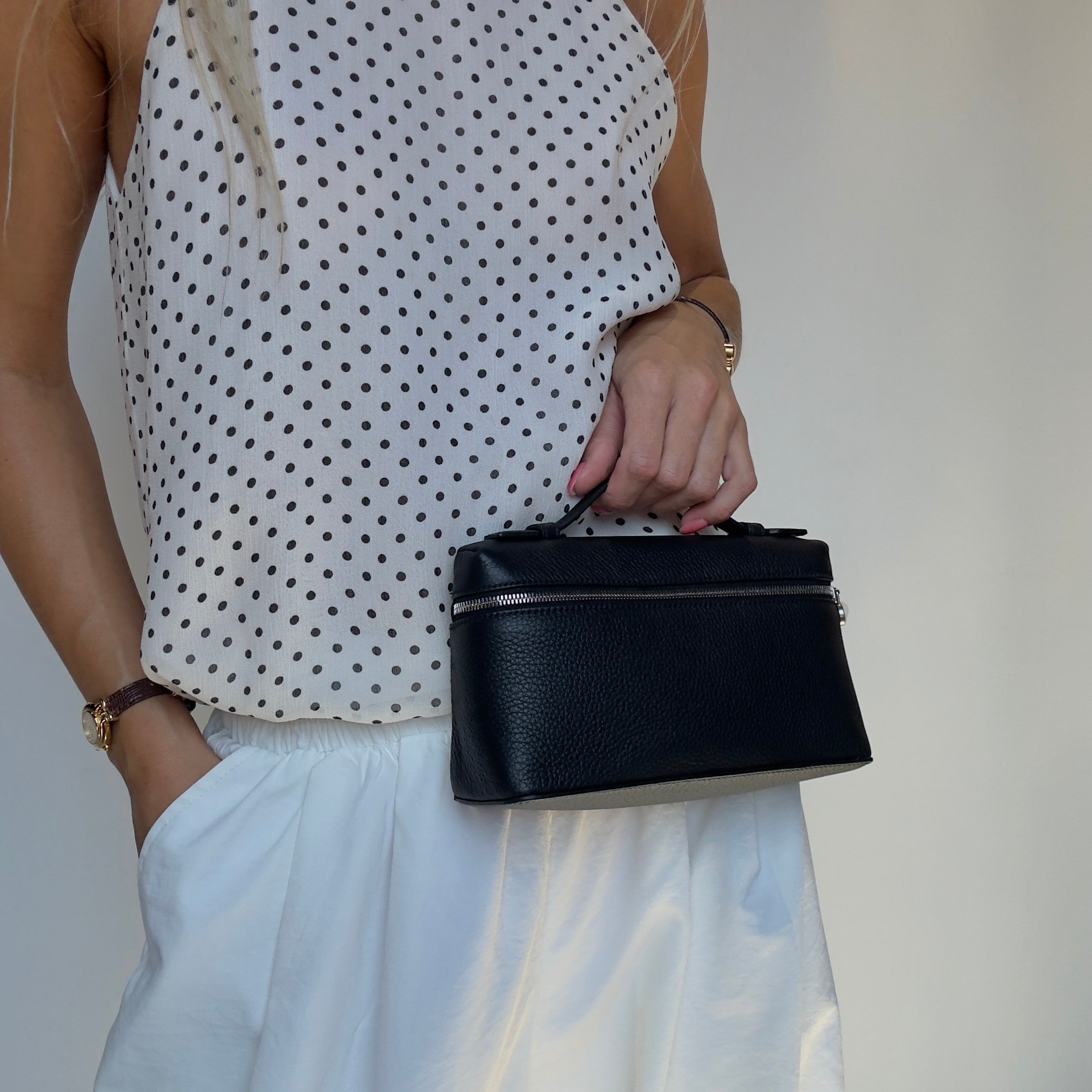 Loro Piana L19 Tender Extra Pocket Pouch Black - Queen May