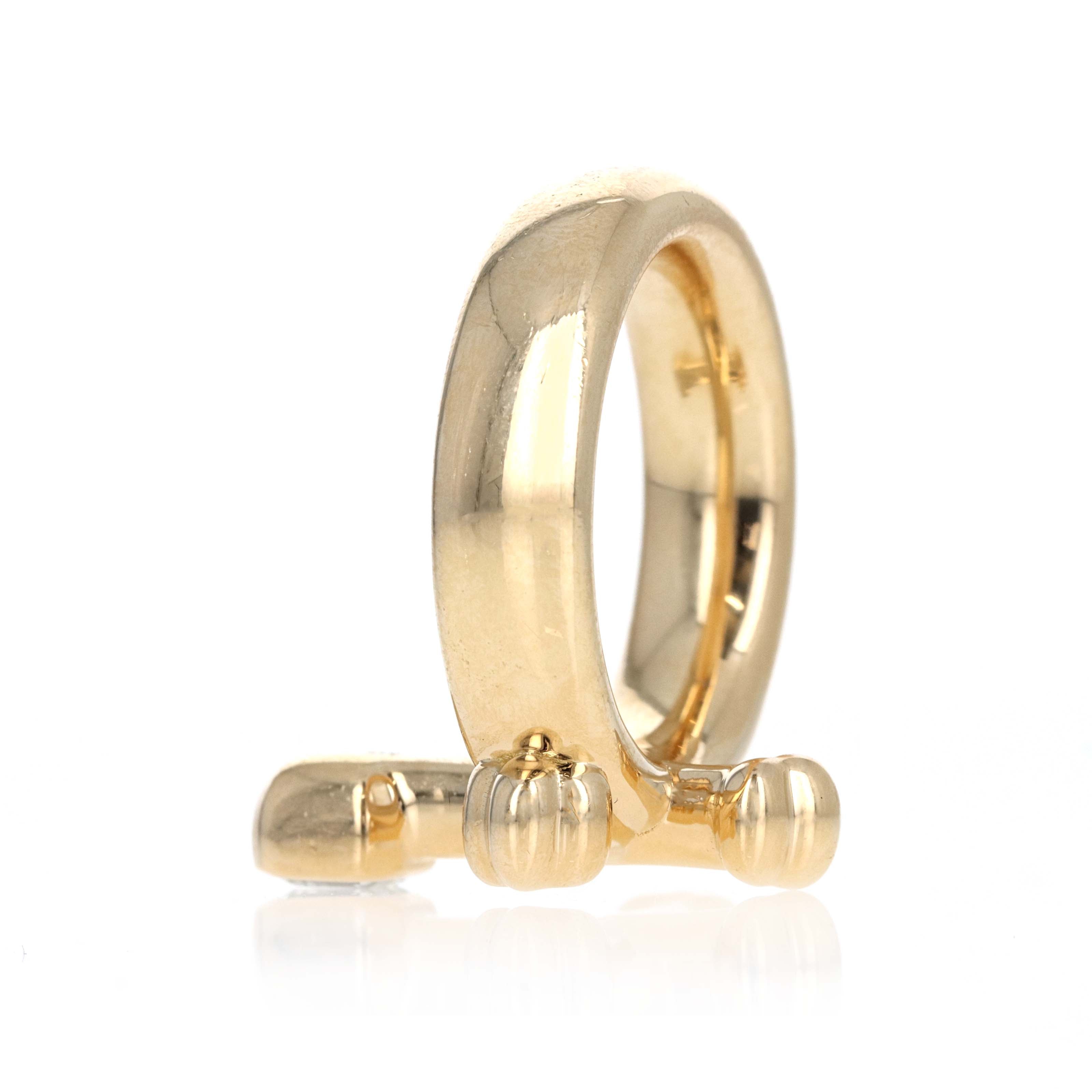 Uniform Object 18K Yellow Gold 0.75 Carat Asscher Diamond Cross Gauge Ring - Queen May