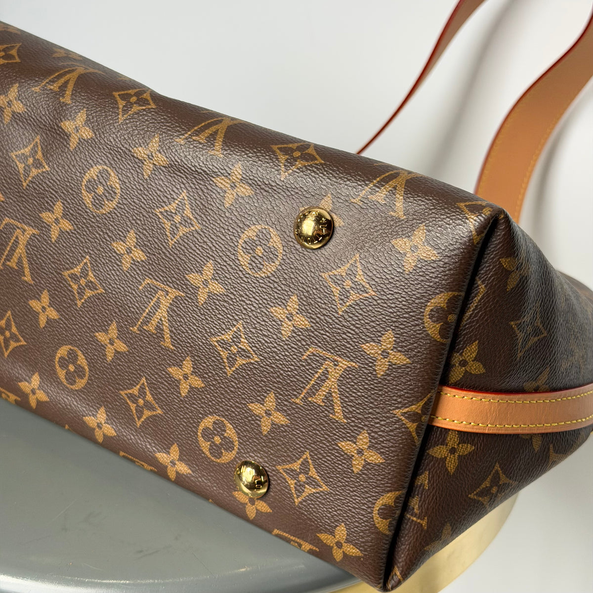 Louis Vuitton Carryall MM Hobo