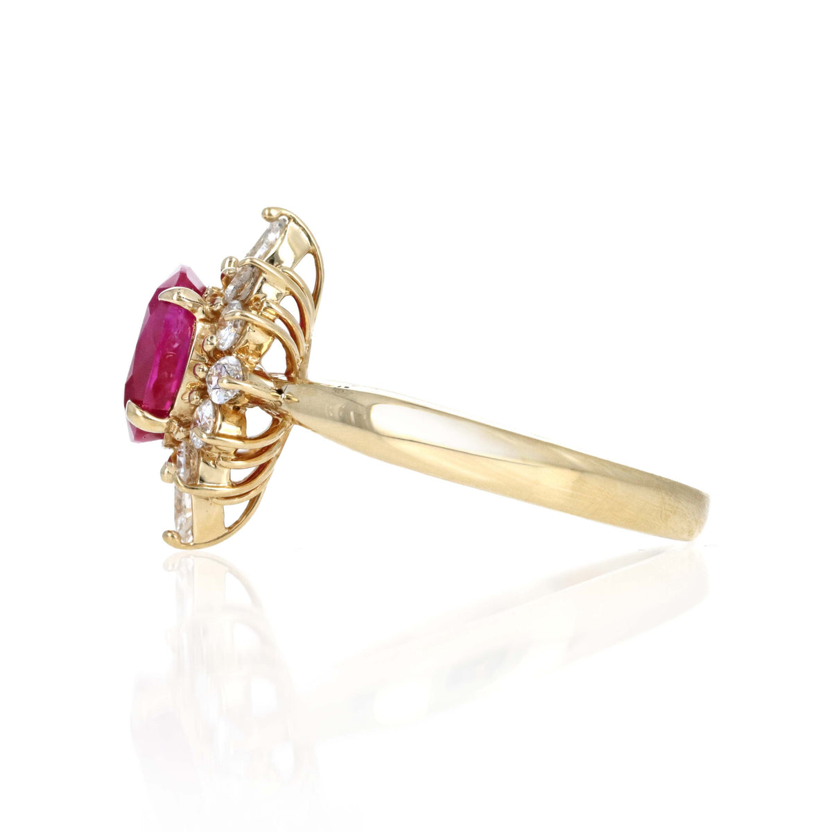 18k Yellow Gold 1.16 Carat Oval Ruby & Diamond Halo Ring