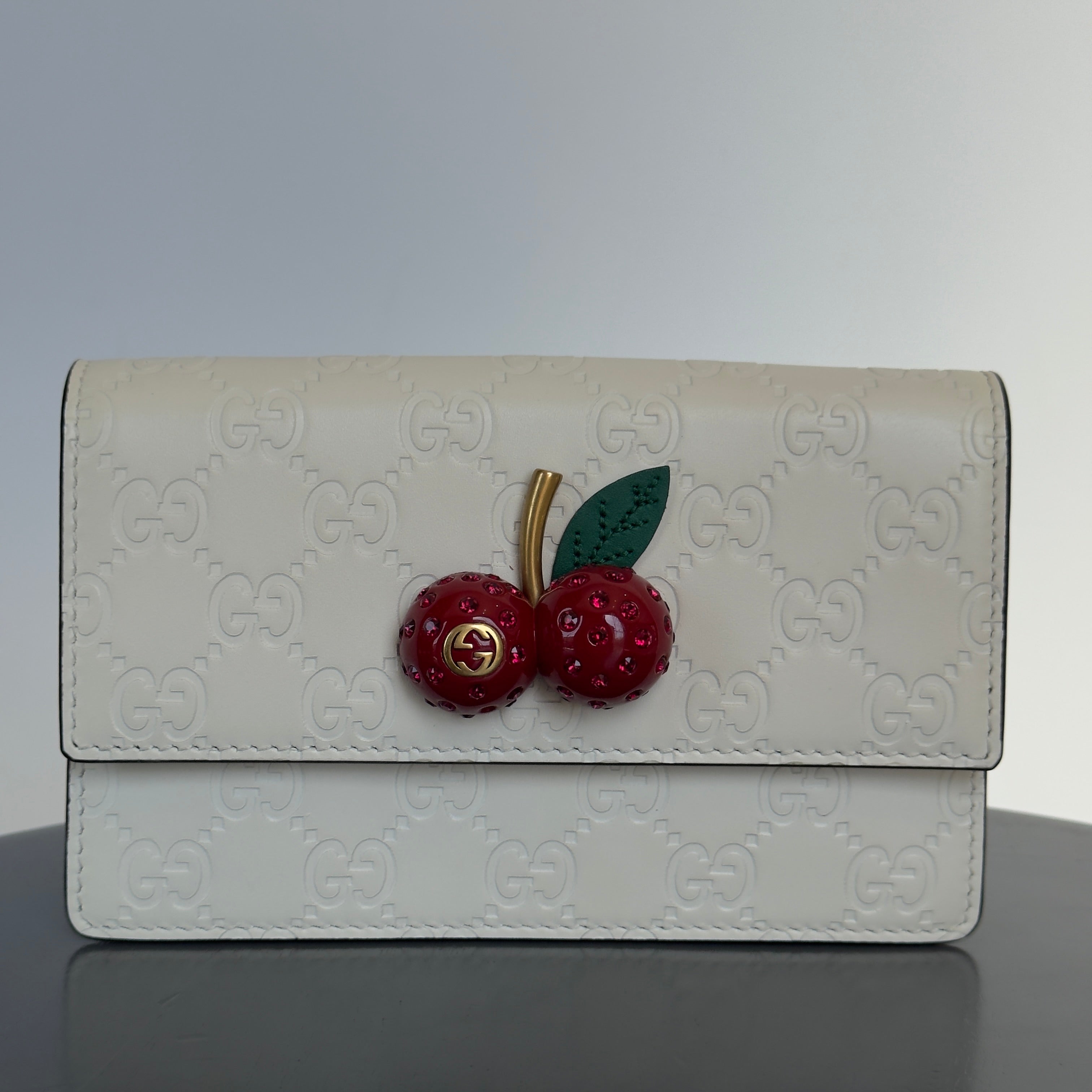 Gucci Cherry Mini Dionysus Cream