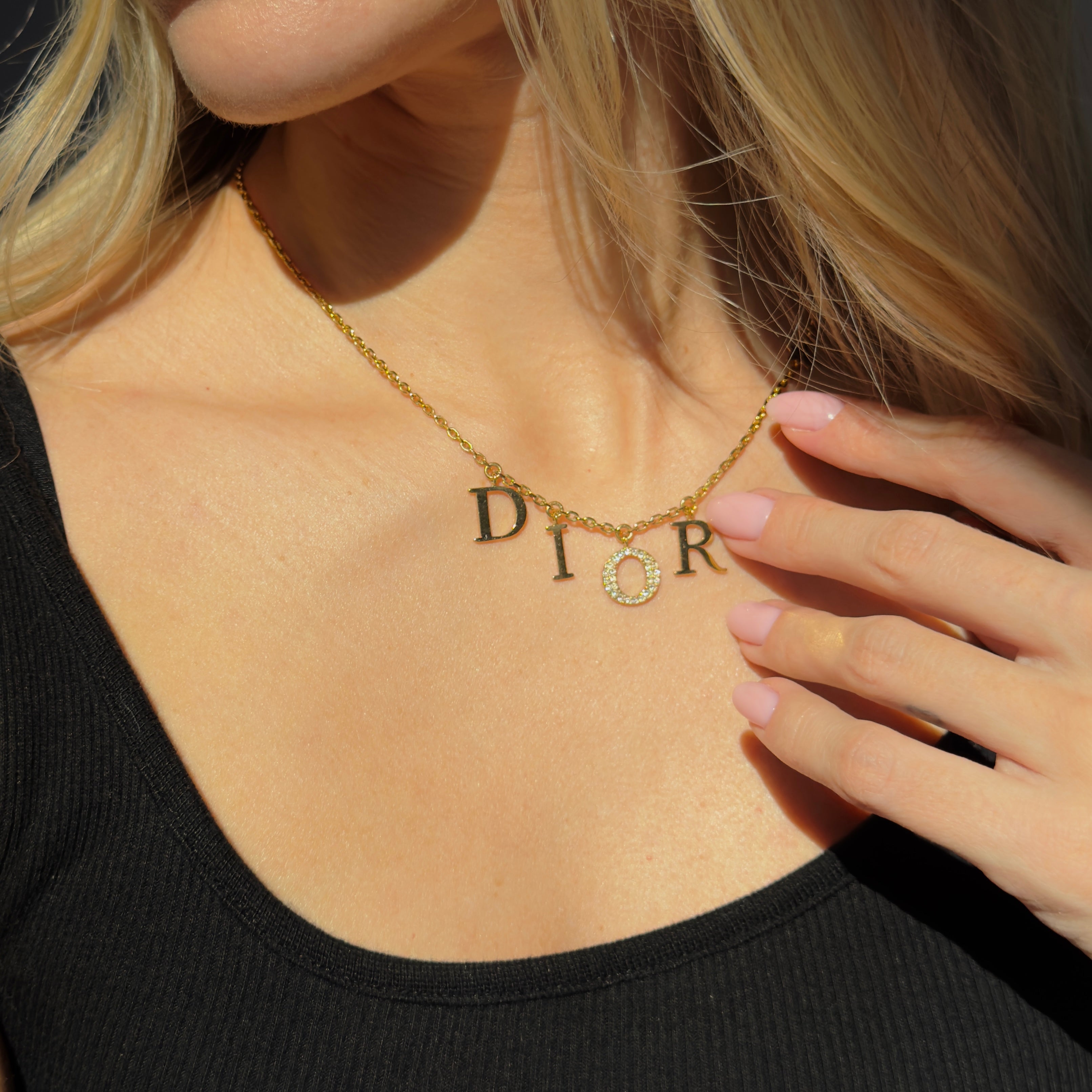 Dior(r)evolution Necklace - Queen May