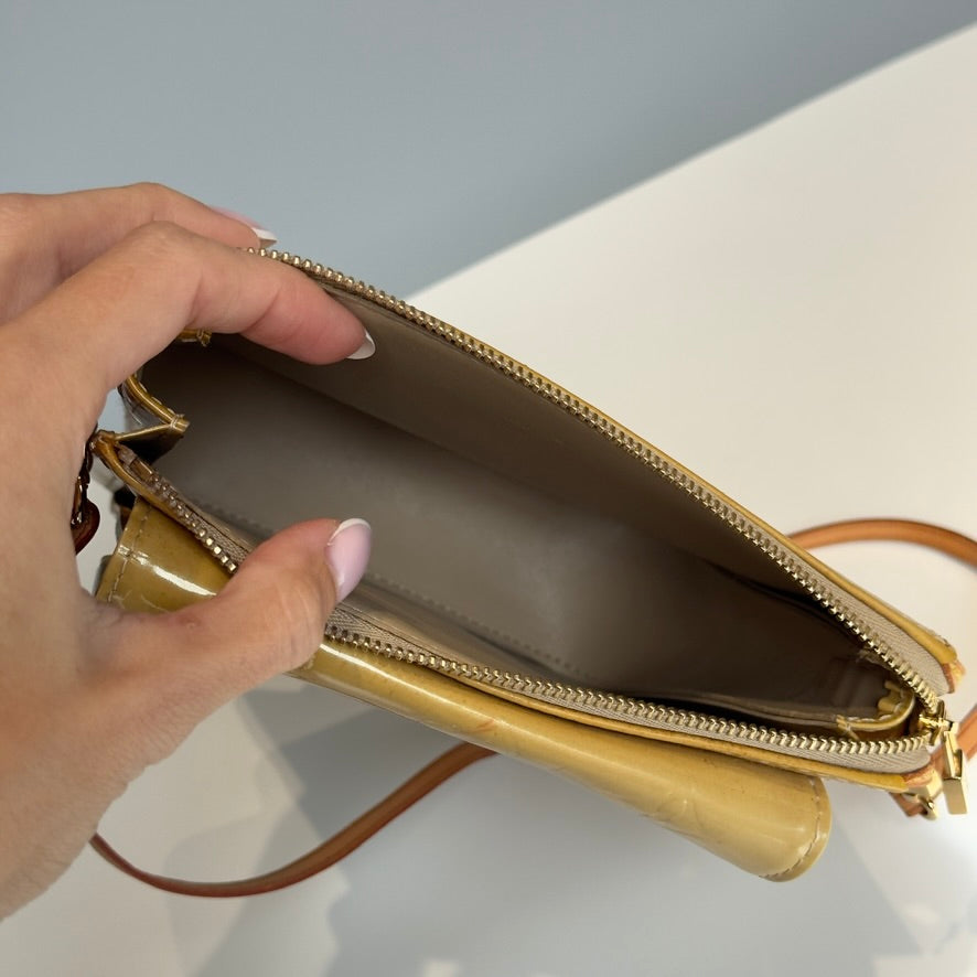 Louis Vuitton Vernis Mott Bag - Queen May