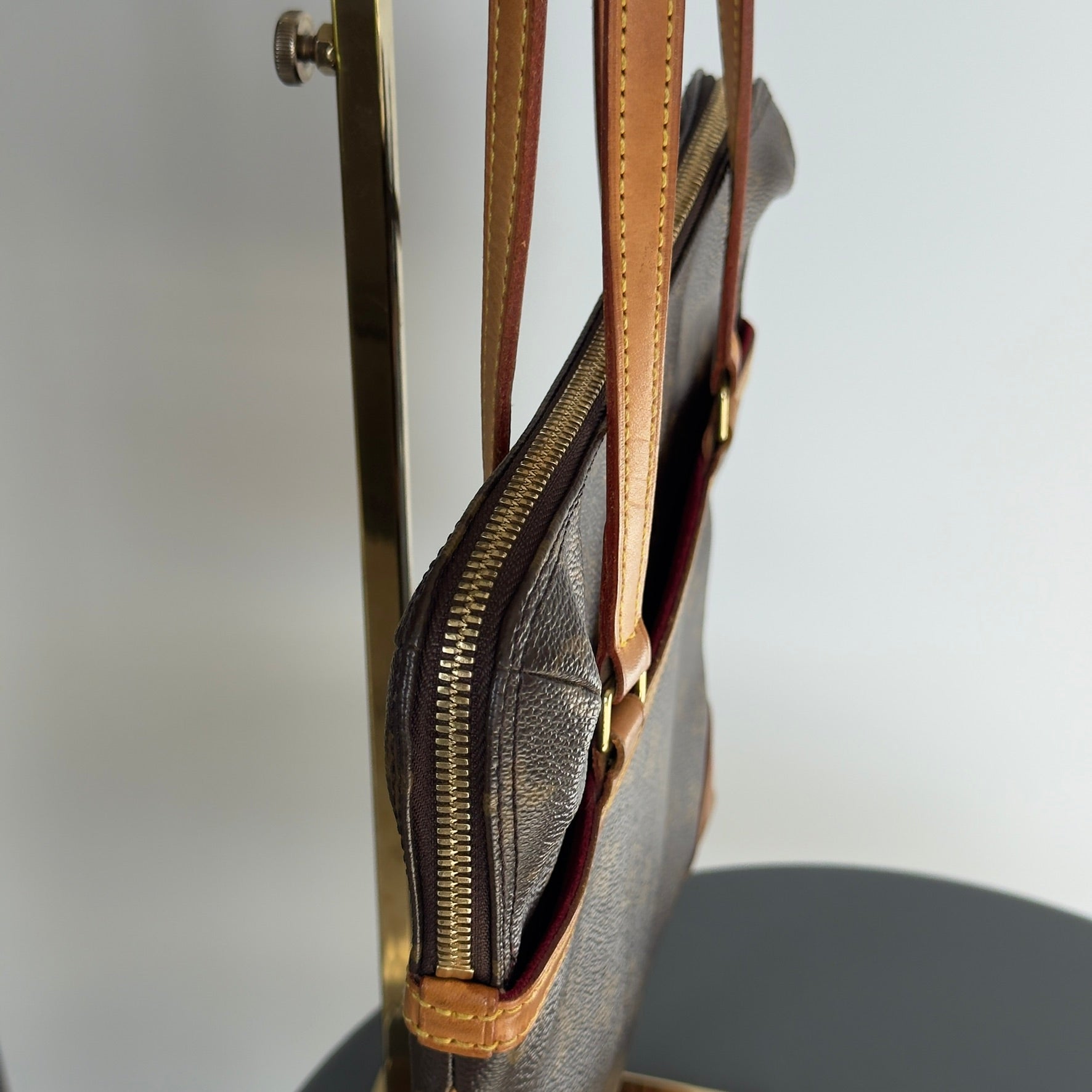 Louis Vuitton Monogram Sac Coussin GM Vintage - Queen May