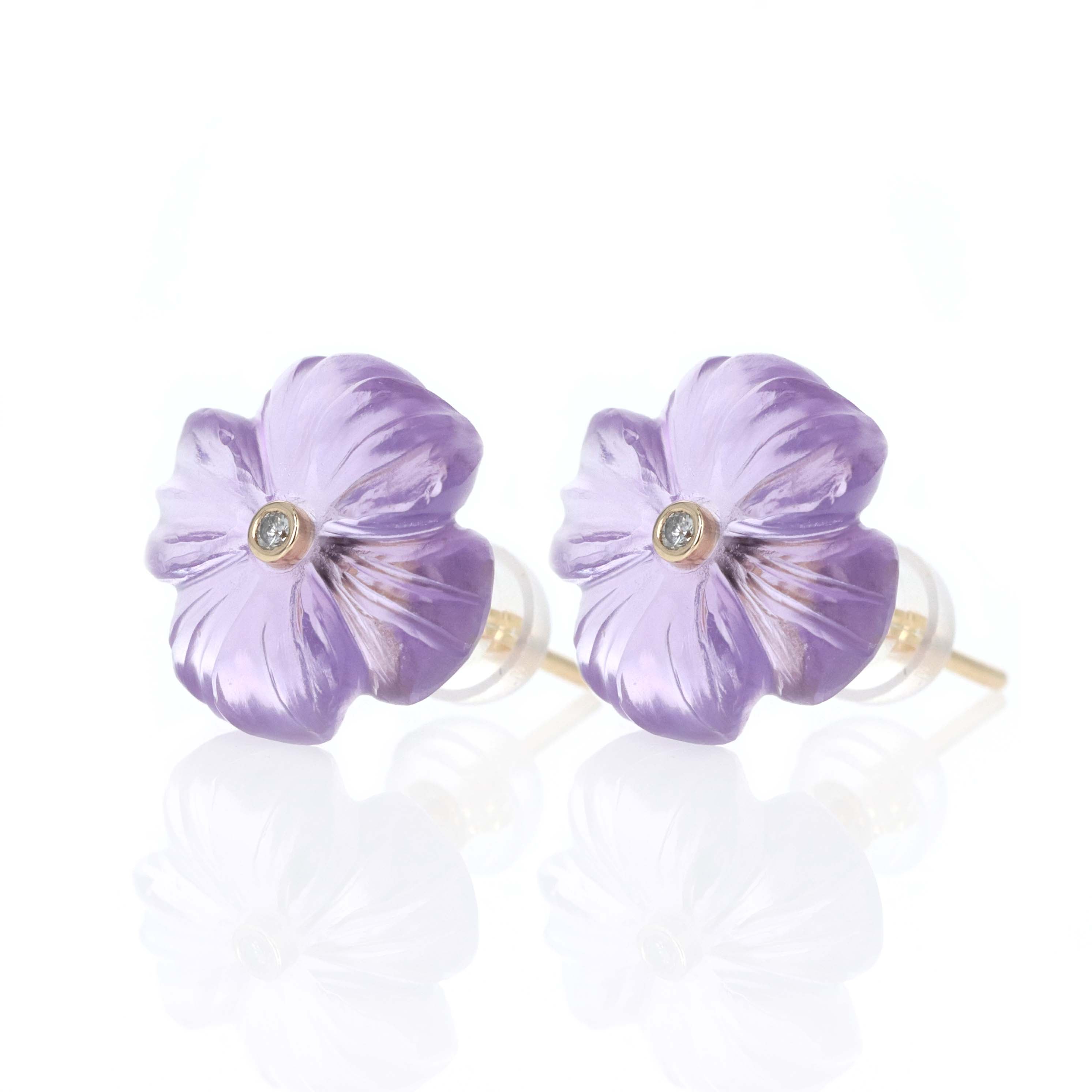 14K Yellow Gold 10.5 Carat Carved Amethyst Flower Earrings - Queen May