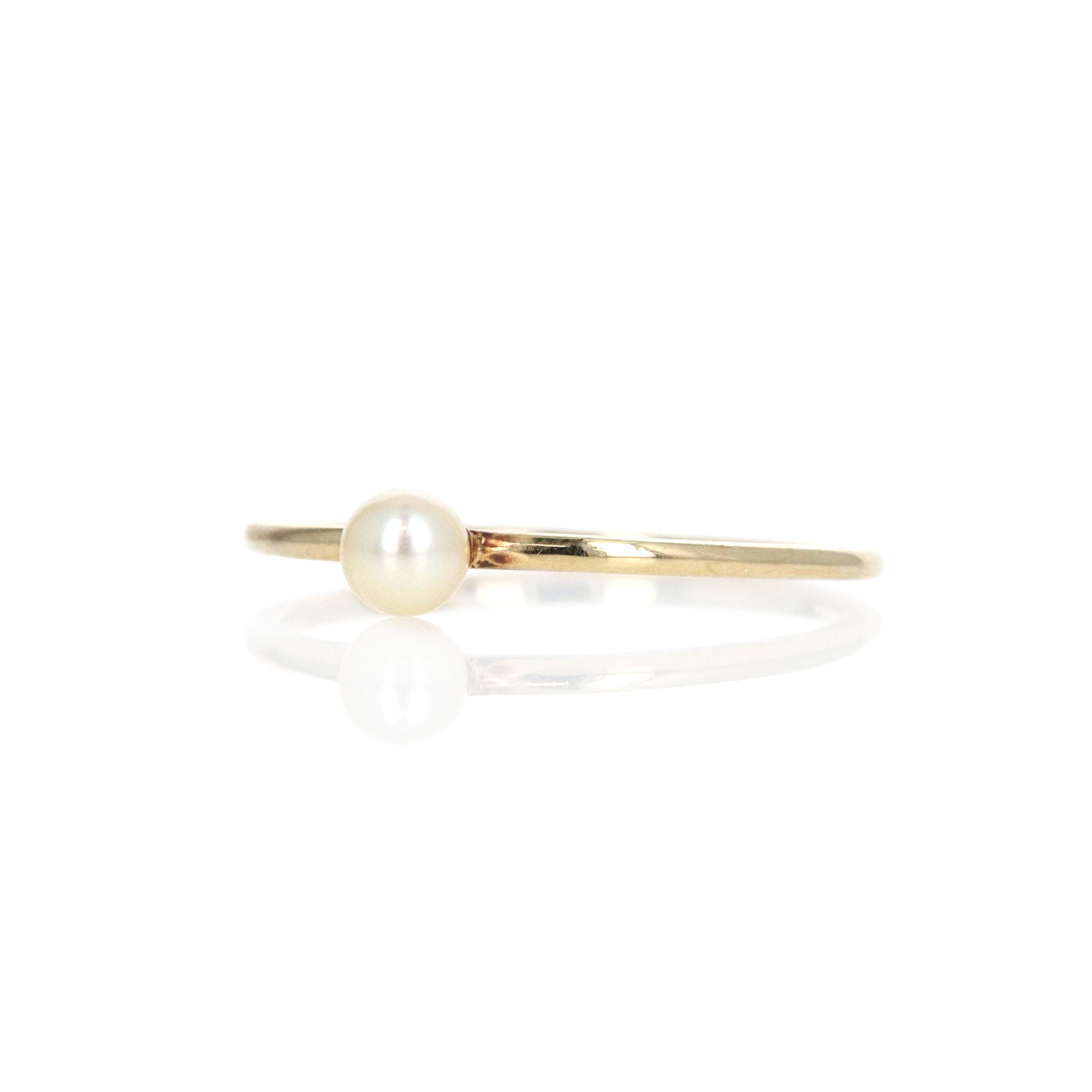 14K Yellow Gold Pearl Ring - Queen May