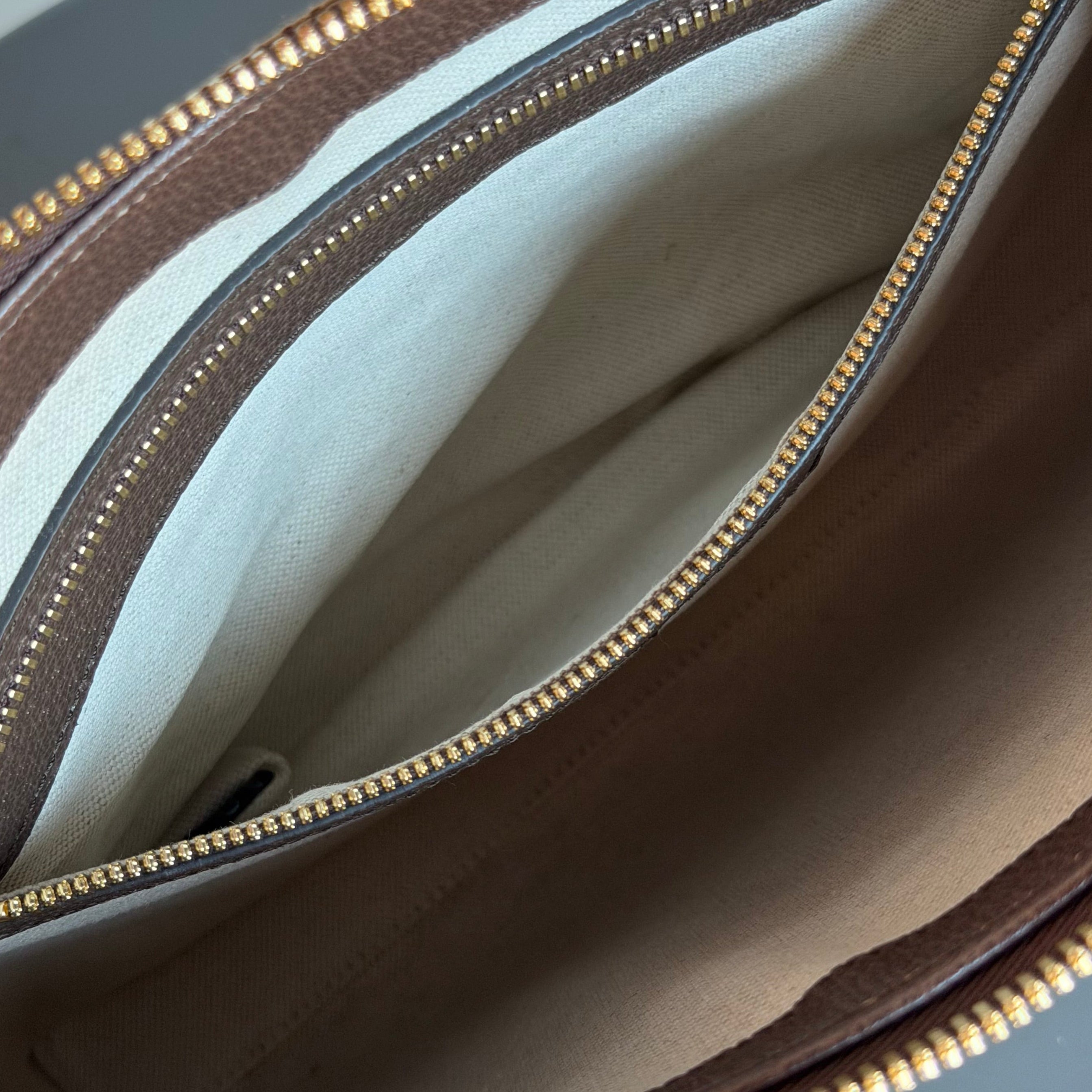 Gucci Web Shoulder Bag Jumbo