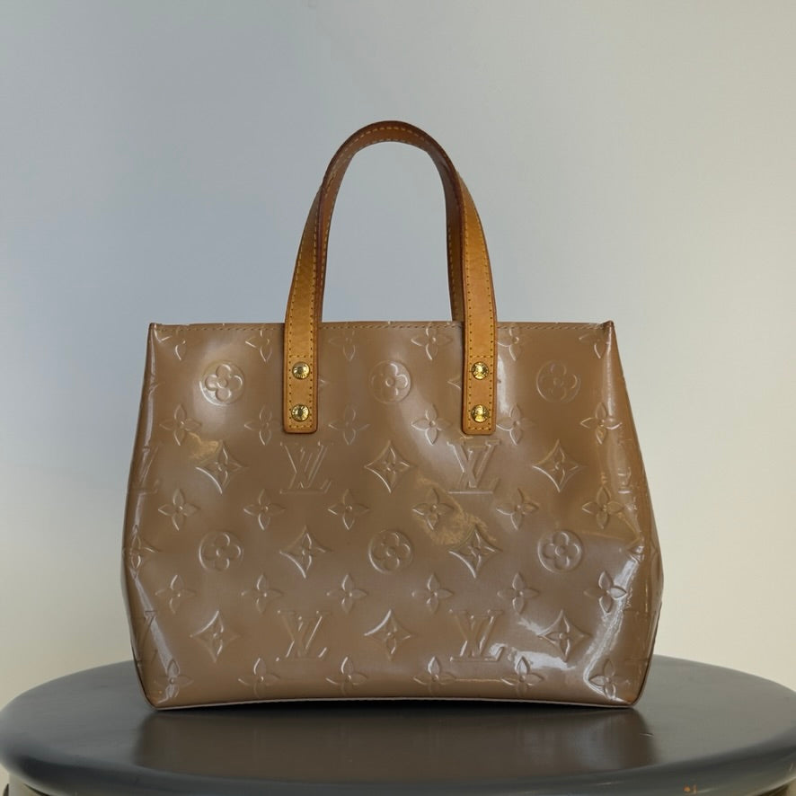 Louis Vuitton Monogram Vernis Reade - Queen May
