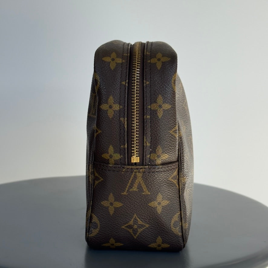 Louis Vuitton Monogram Trousse Toilette 28 - Queen May