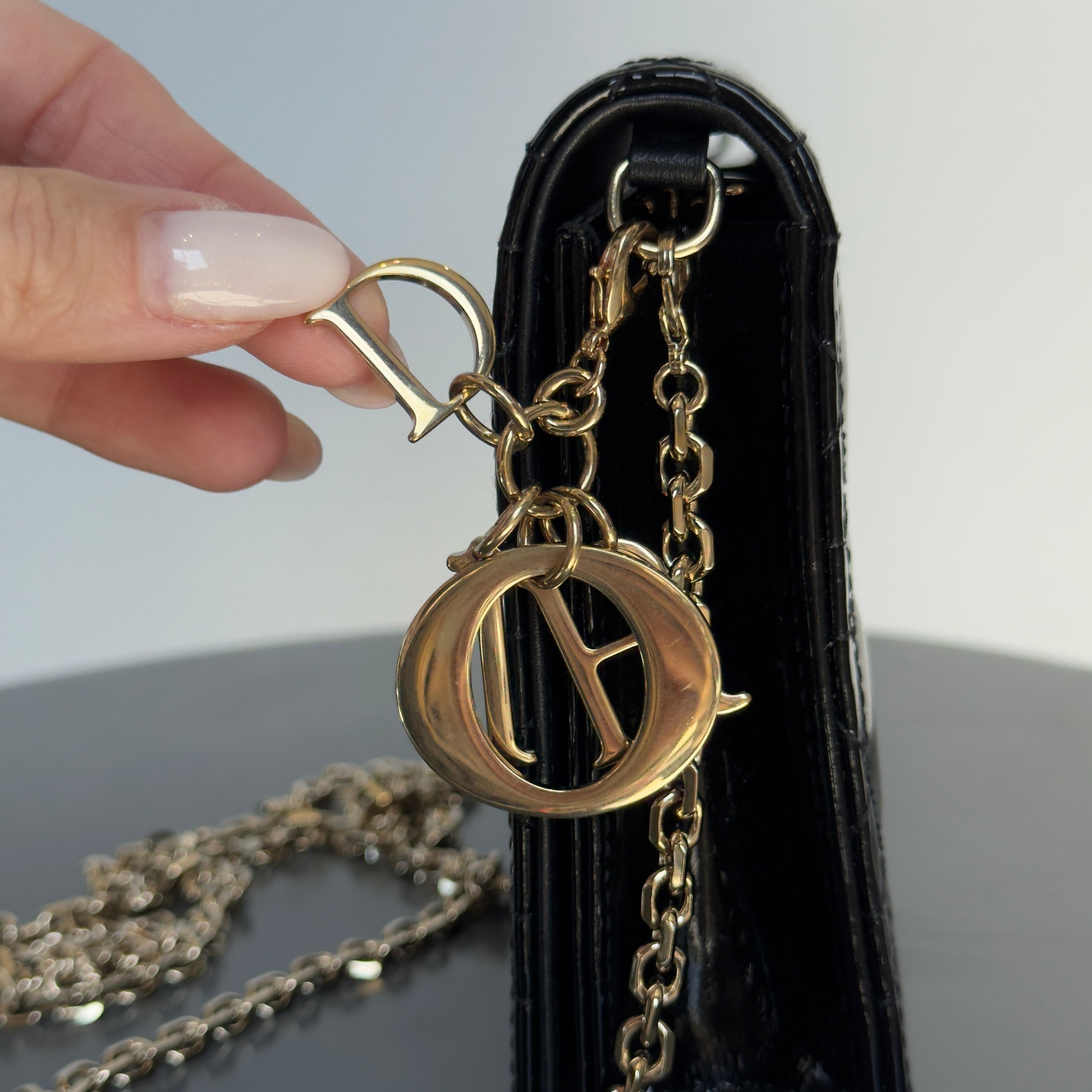 Dior Patent Wallet on Chain - Queen May