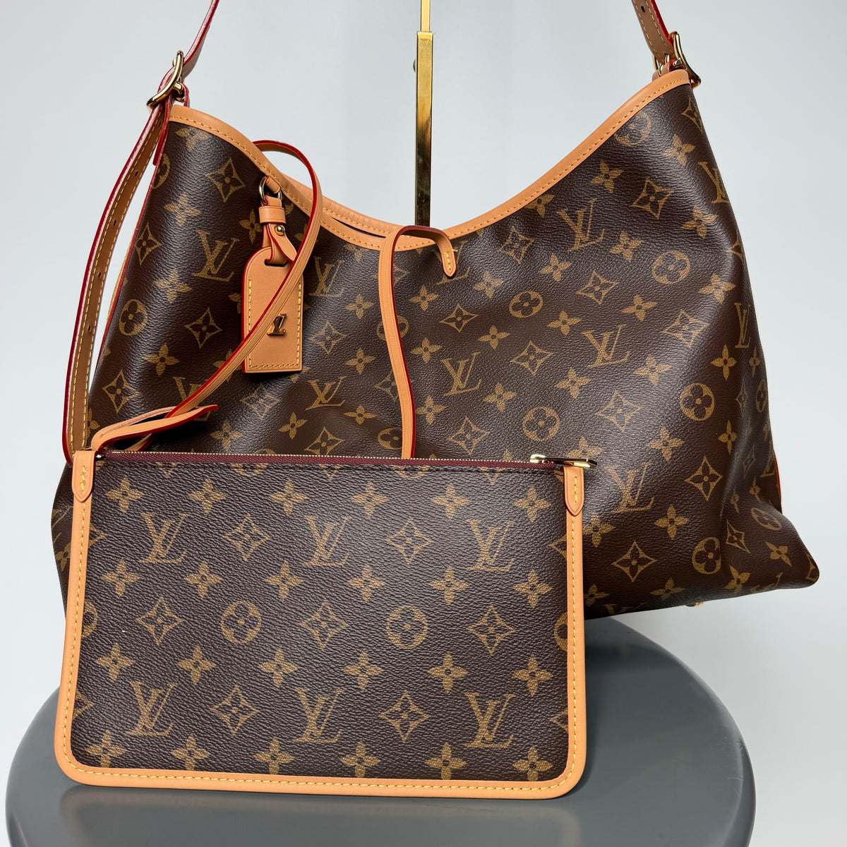 Louis Vuitton Carryall MM Hobo