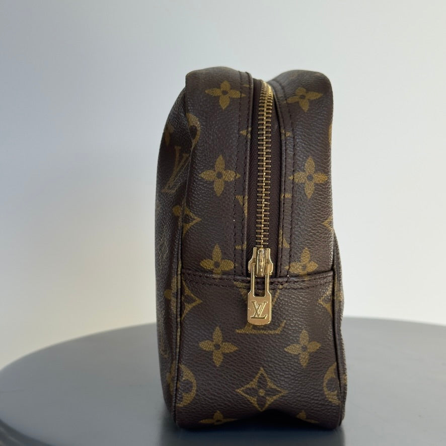 Louis Vuitton Monogram Trousse Toilette 28 - Queen May