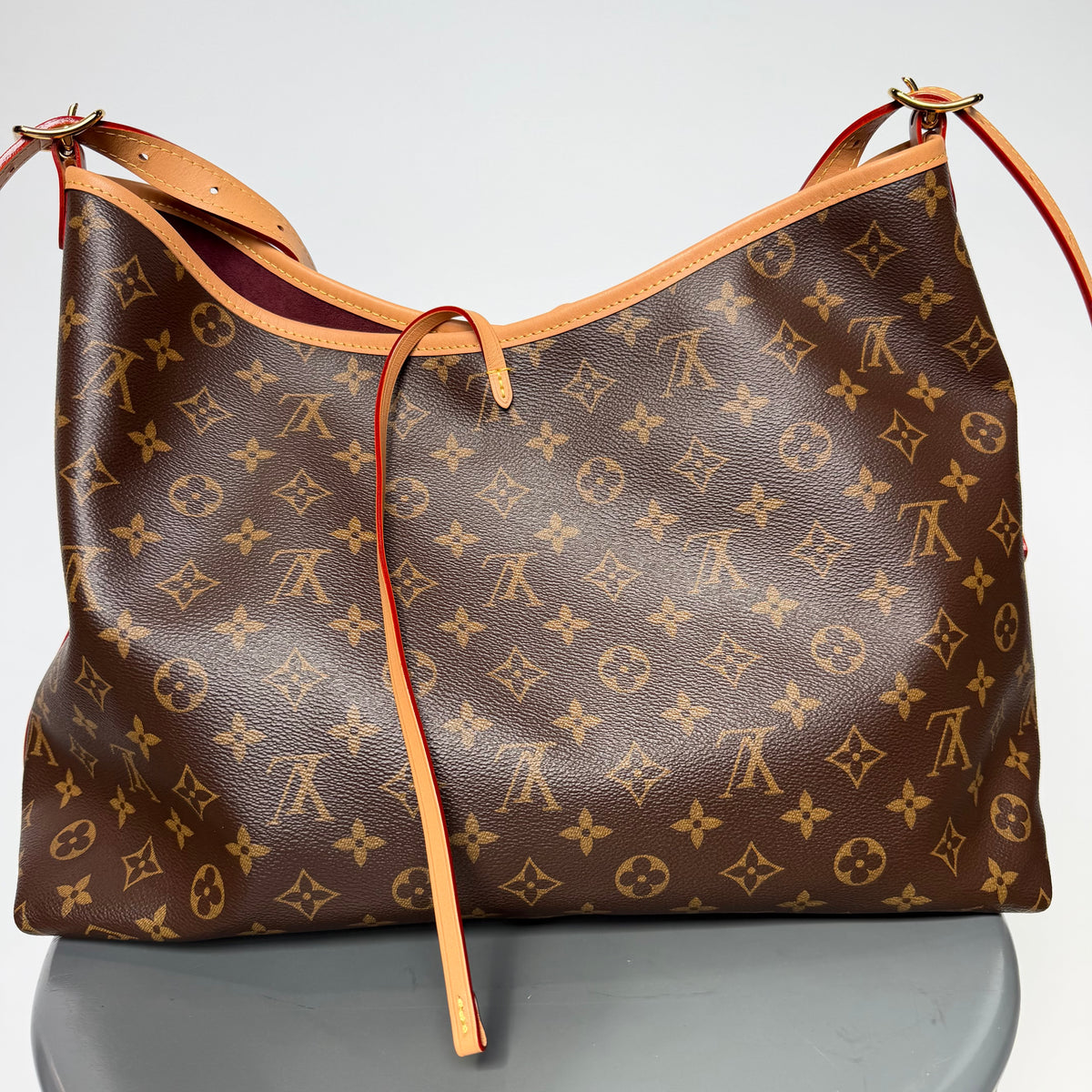 Louis Vuitton Carryall MM Hobo