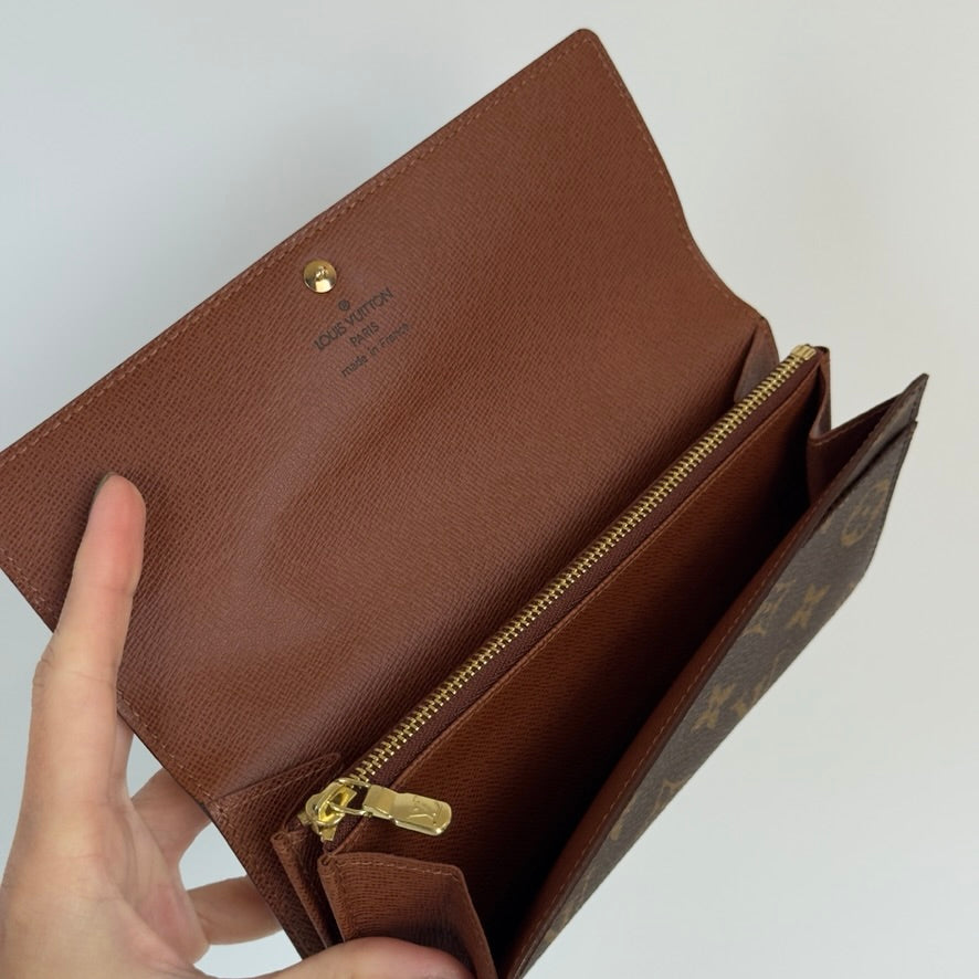 Louis Vuitton Monogram Sarah Wallet - Queen May