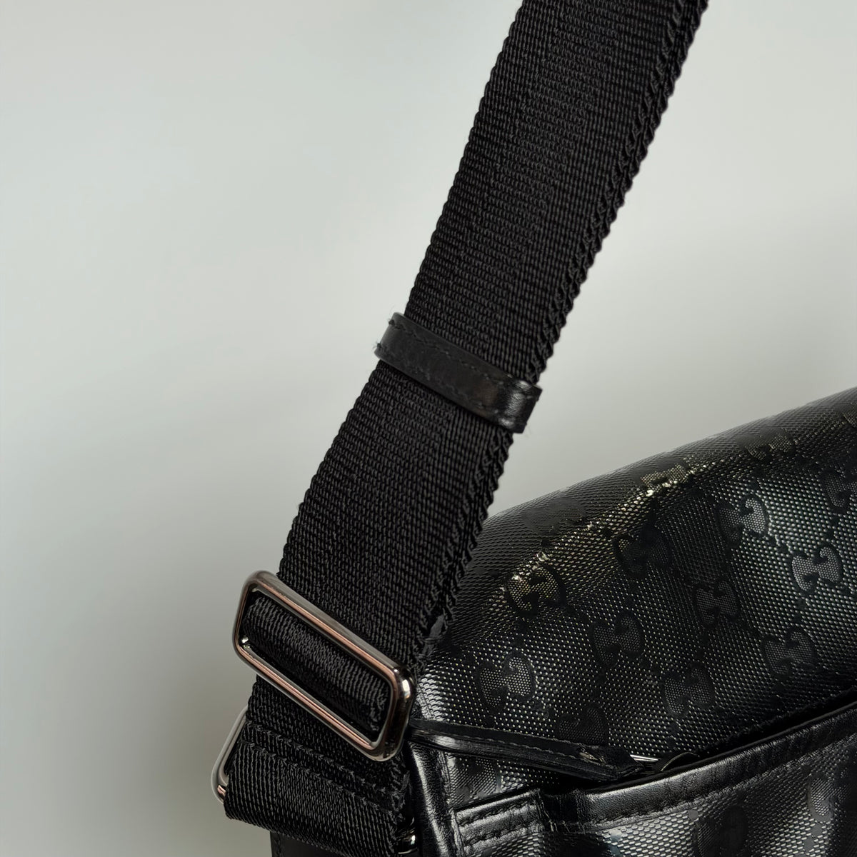 Gucci Black Imprime Messenger Bag - Queen May