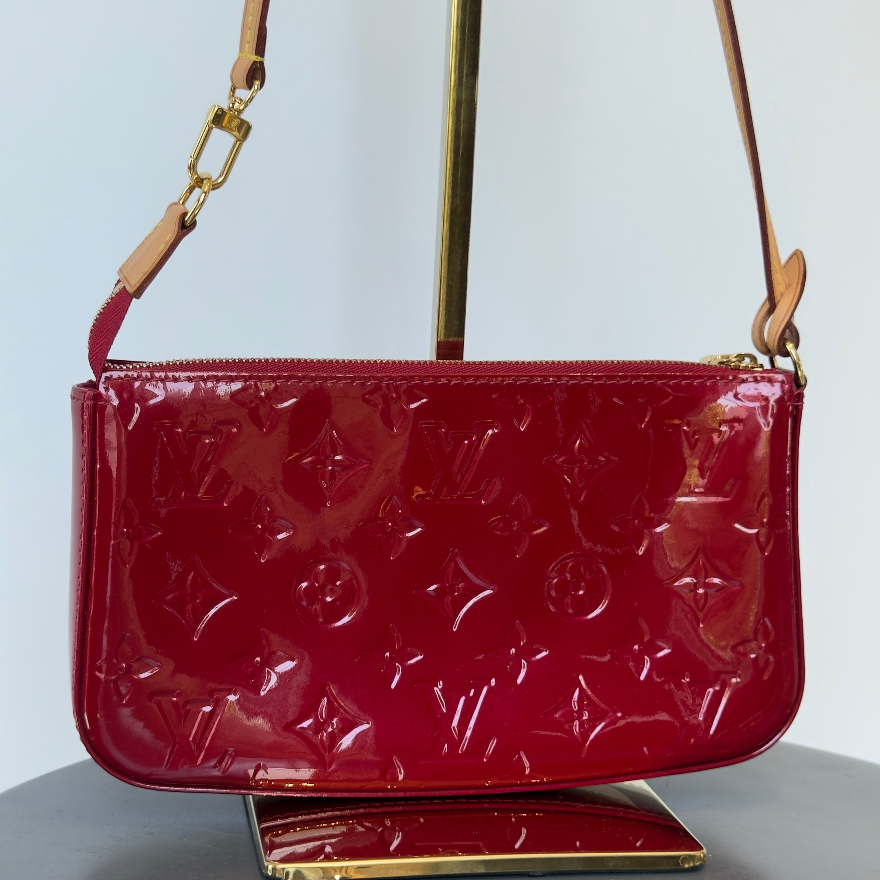 Louis Vuitton Monogram Vernis Pochette Red