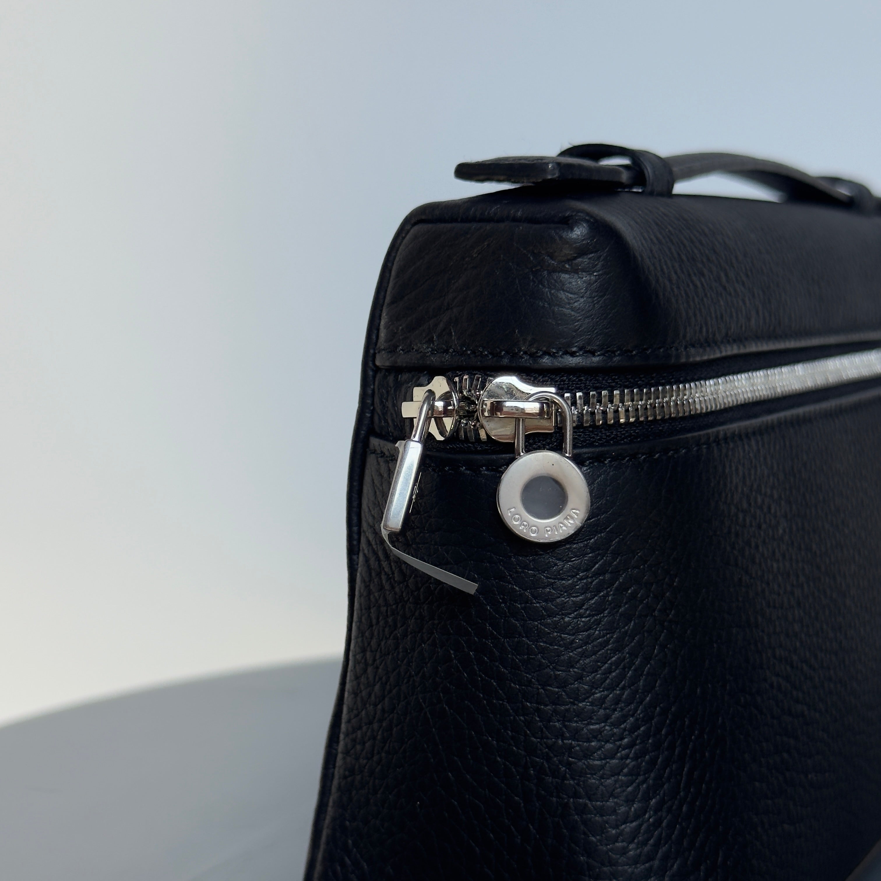 Loro Piana L19 Tender Extra Pocket Pouch Black - Queen May