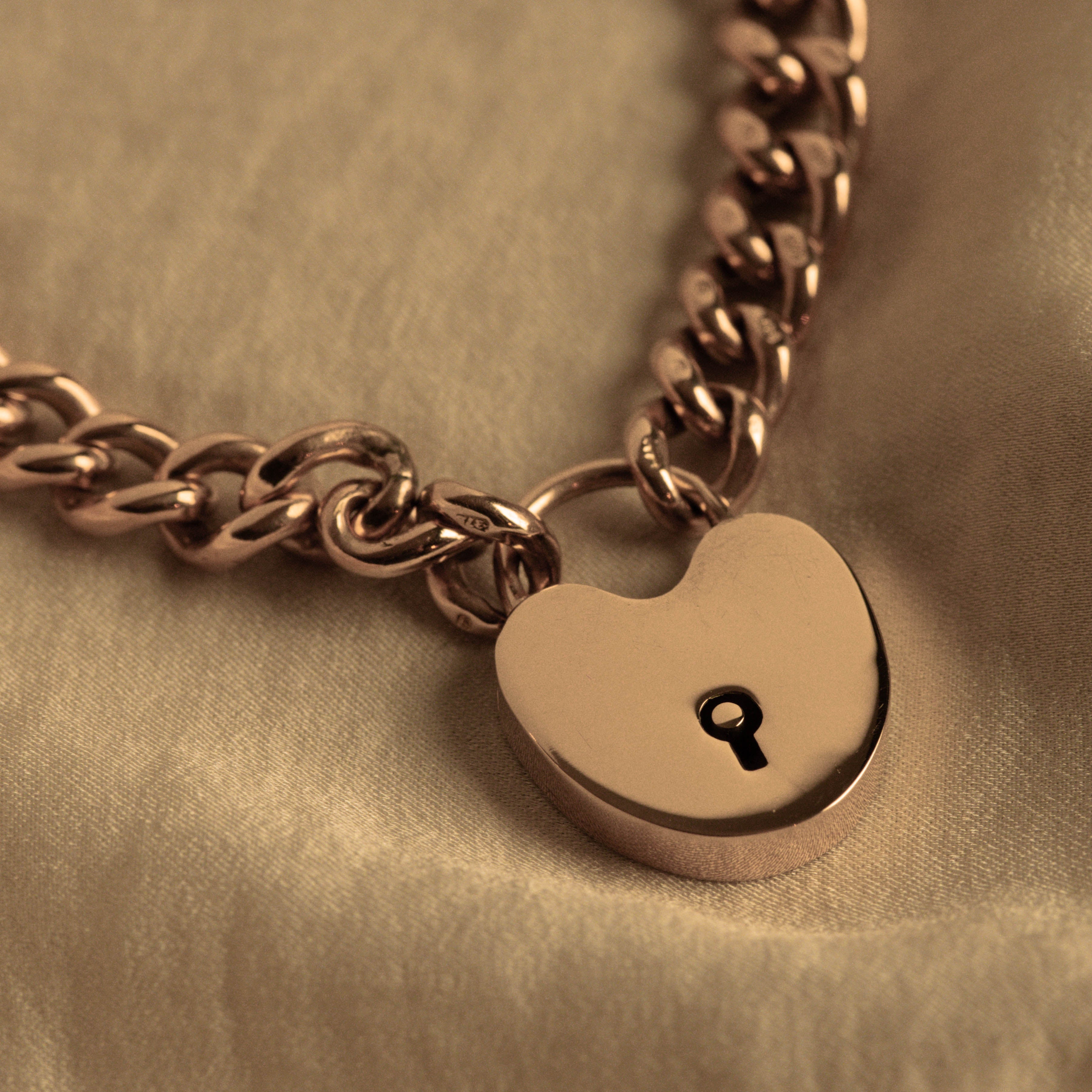 Victorian 9ct Rose Gold Heart Lock Curb Link Bracelet - Queen May