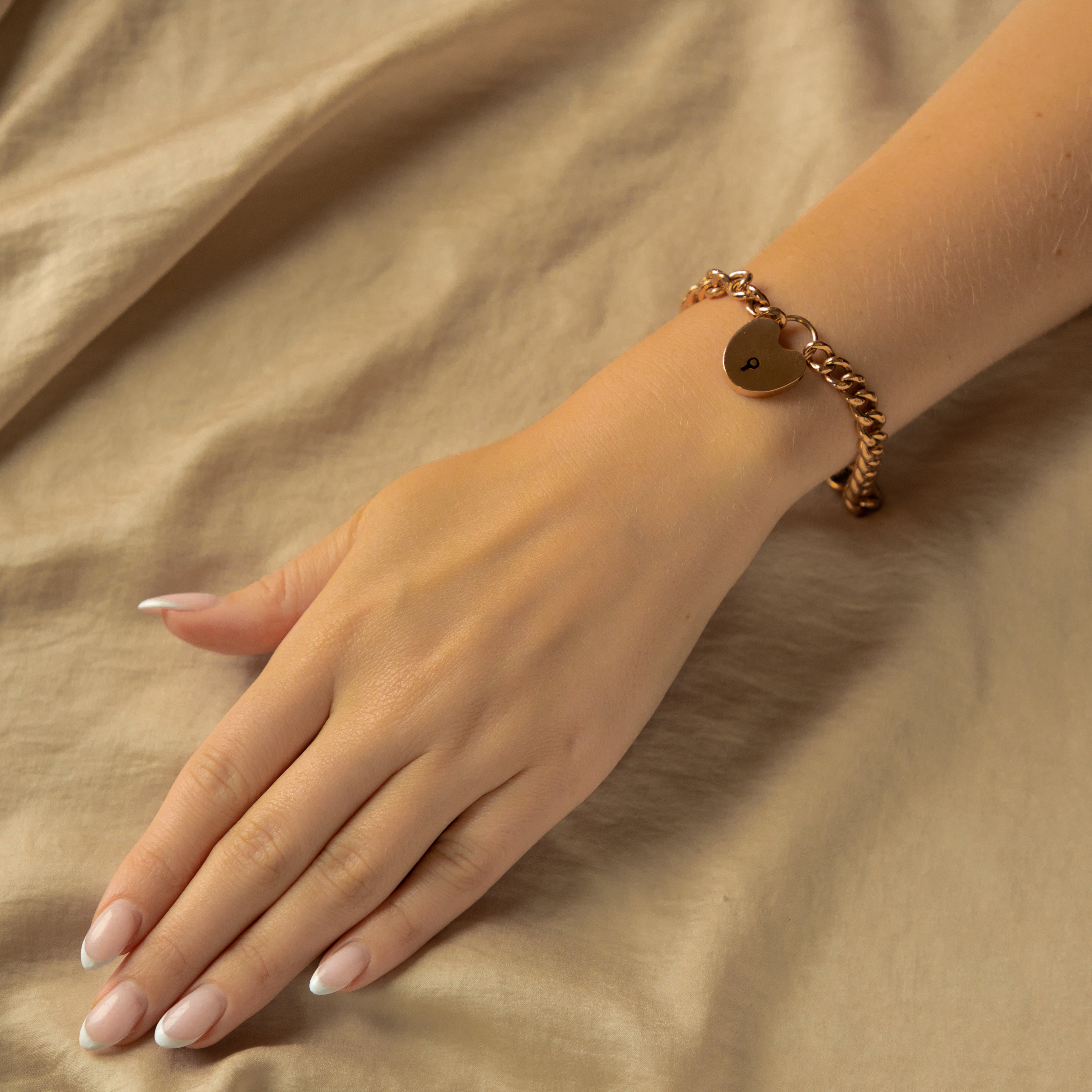 Victorian 9ct Rose Gold Heart Lock Curb Link Bracelet - Queen May