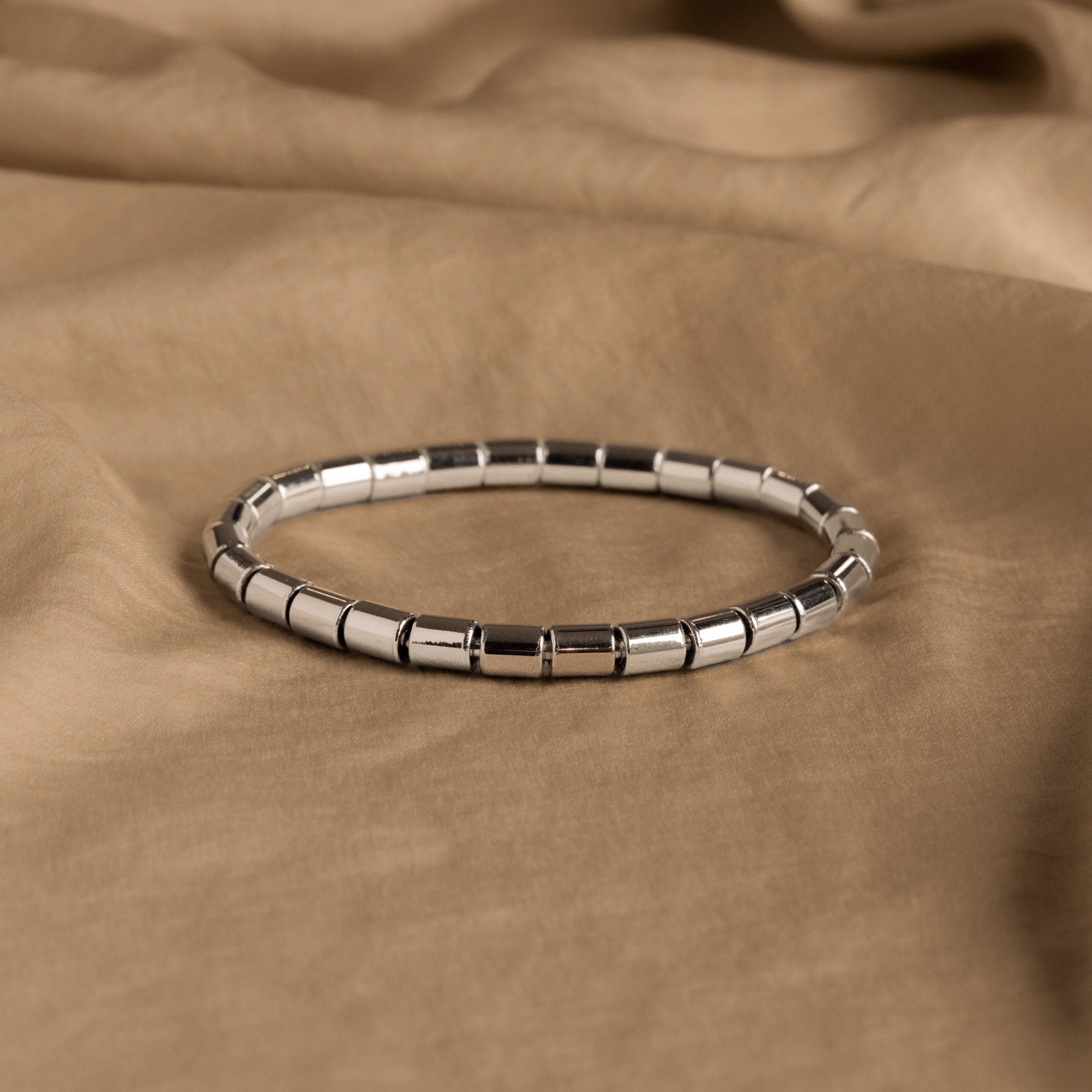 14K Gold Barrel Bead Stretch Bracelet - Queen May